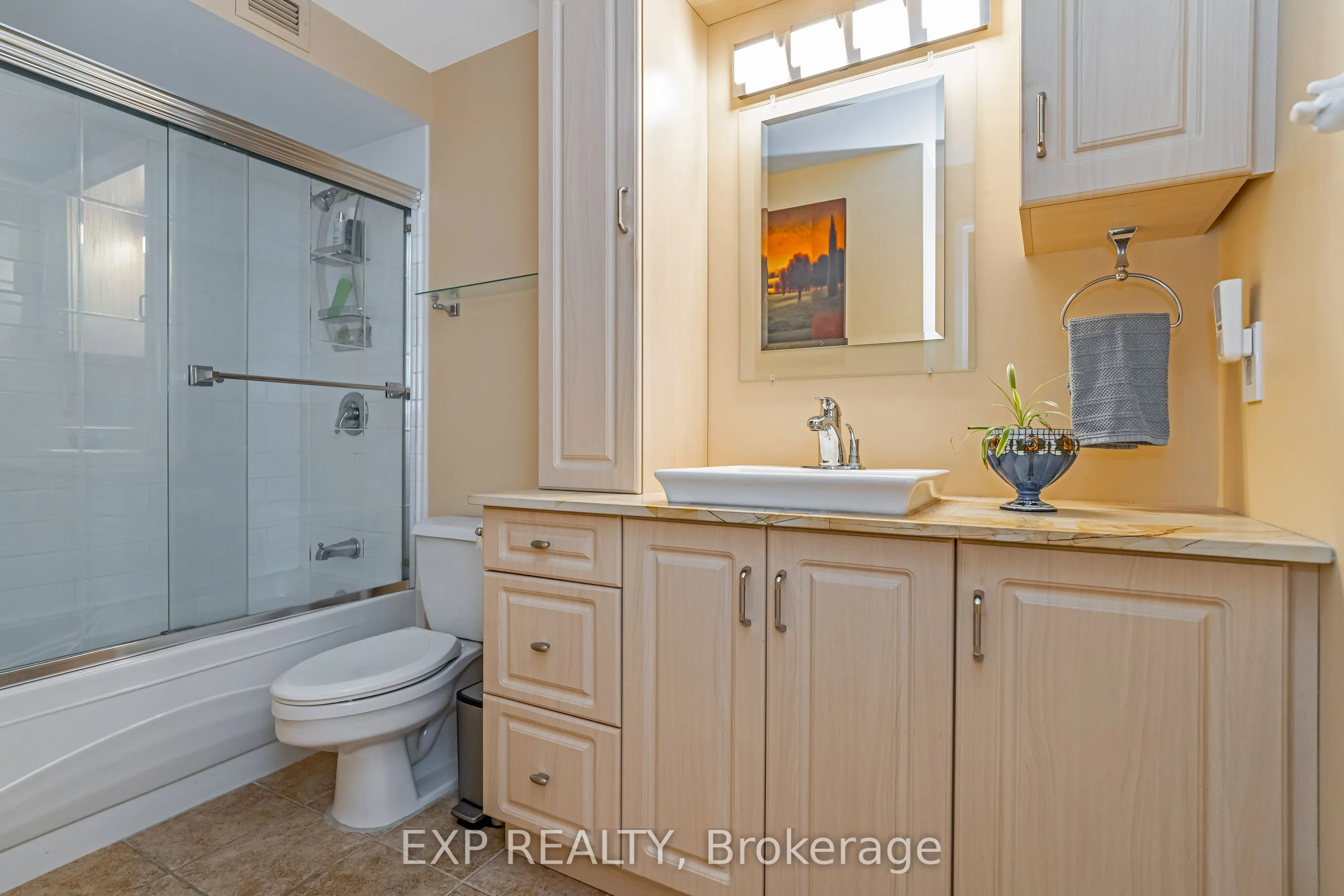 415 Greenview Avenue, #1301