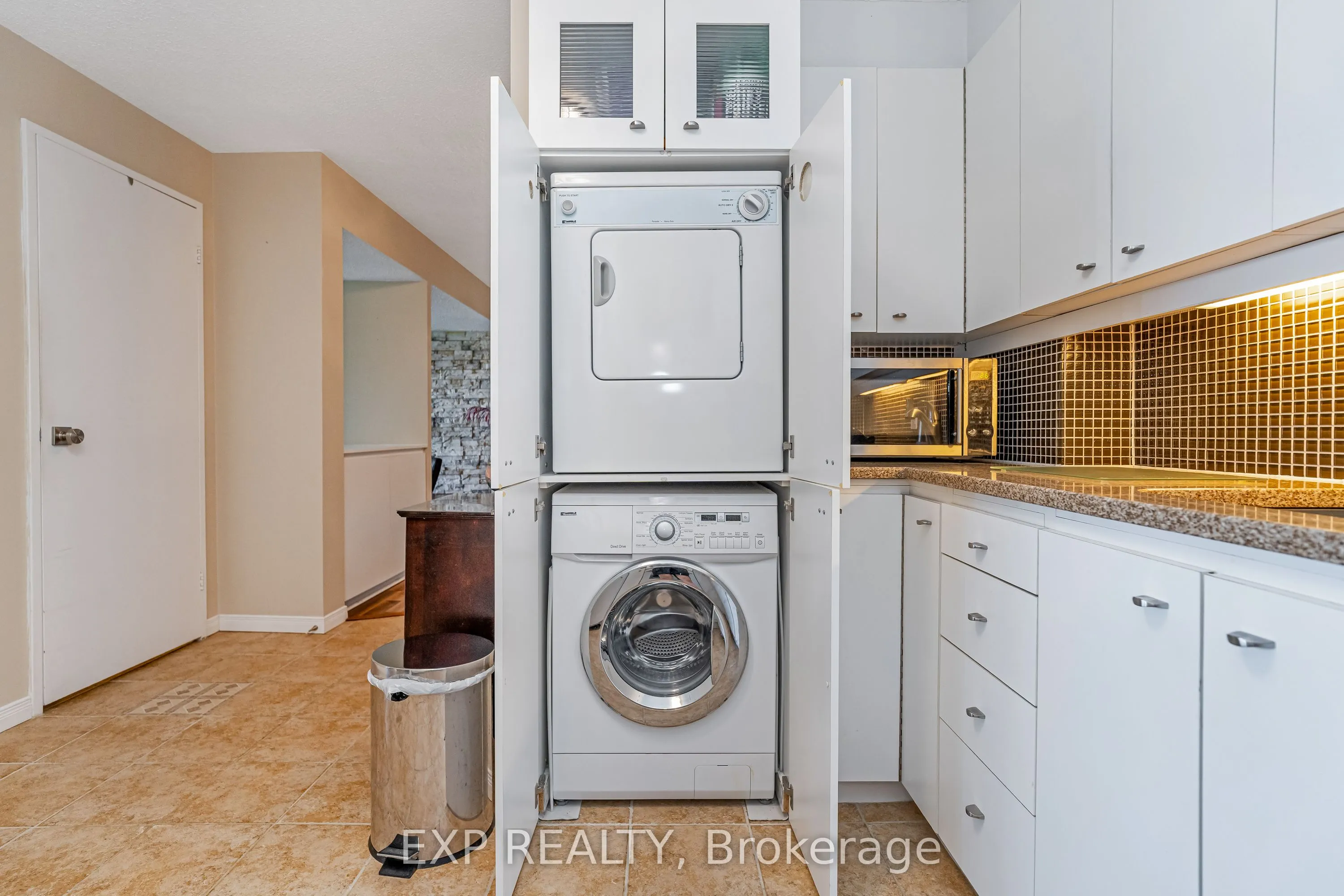 415 Greenview Avenue, #1301