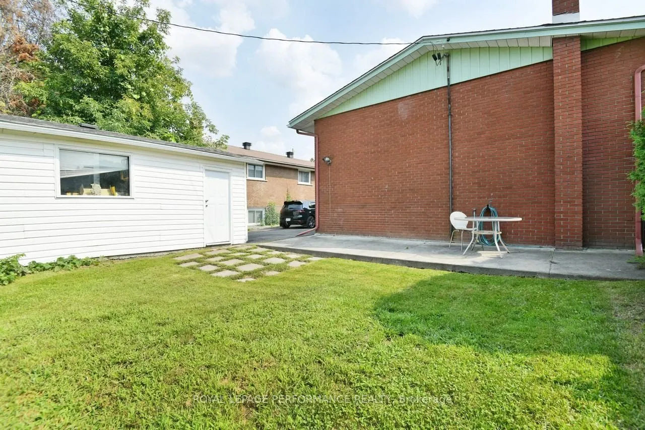 321 Lavergne Street, #2
