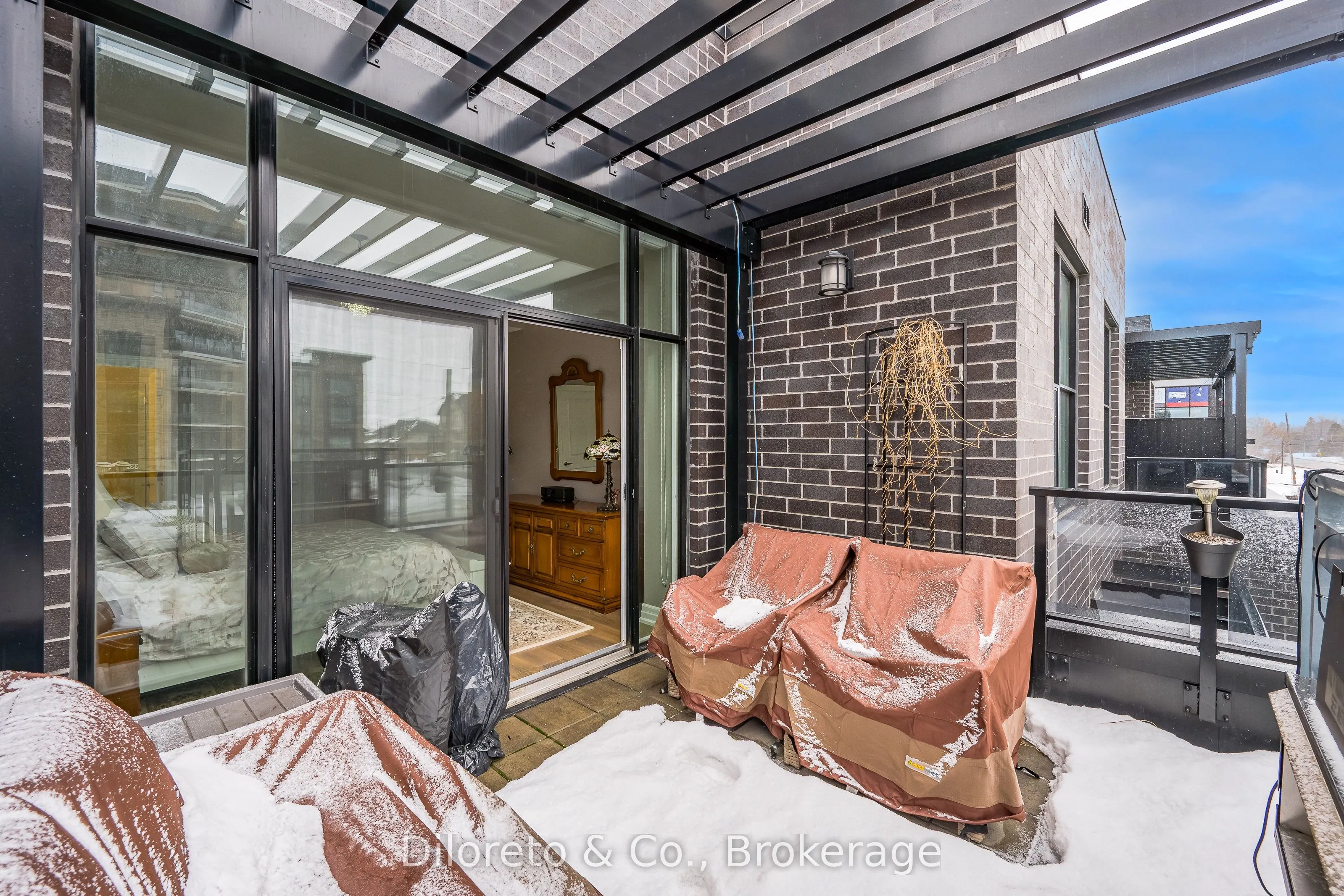 1878 Gordon Street, #105