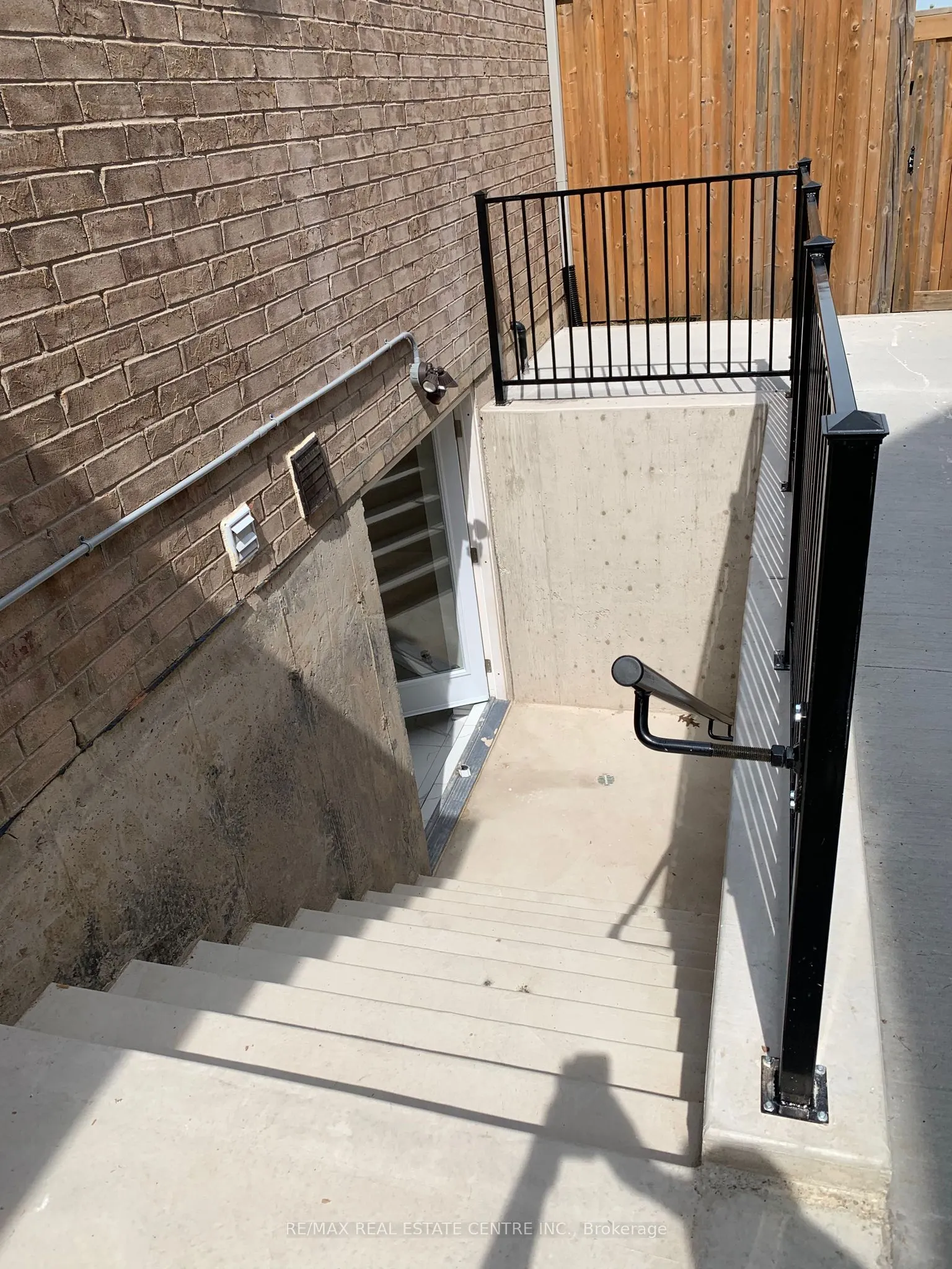 7681 Hackberry Trail, #Bsmt