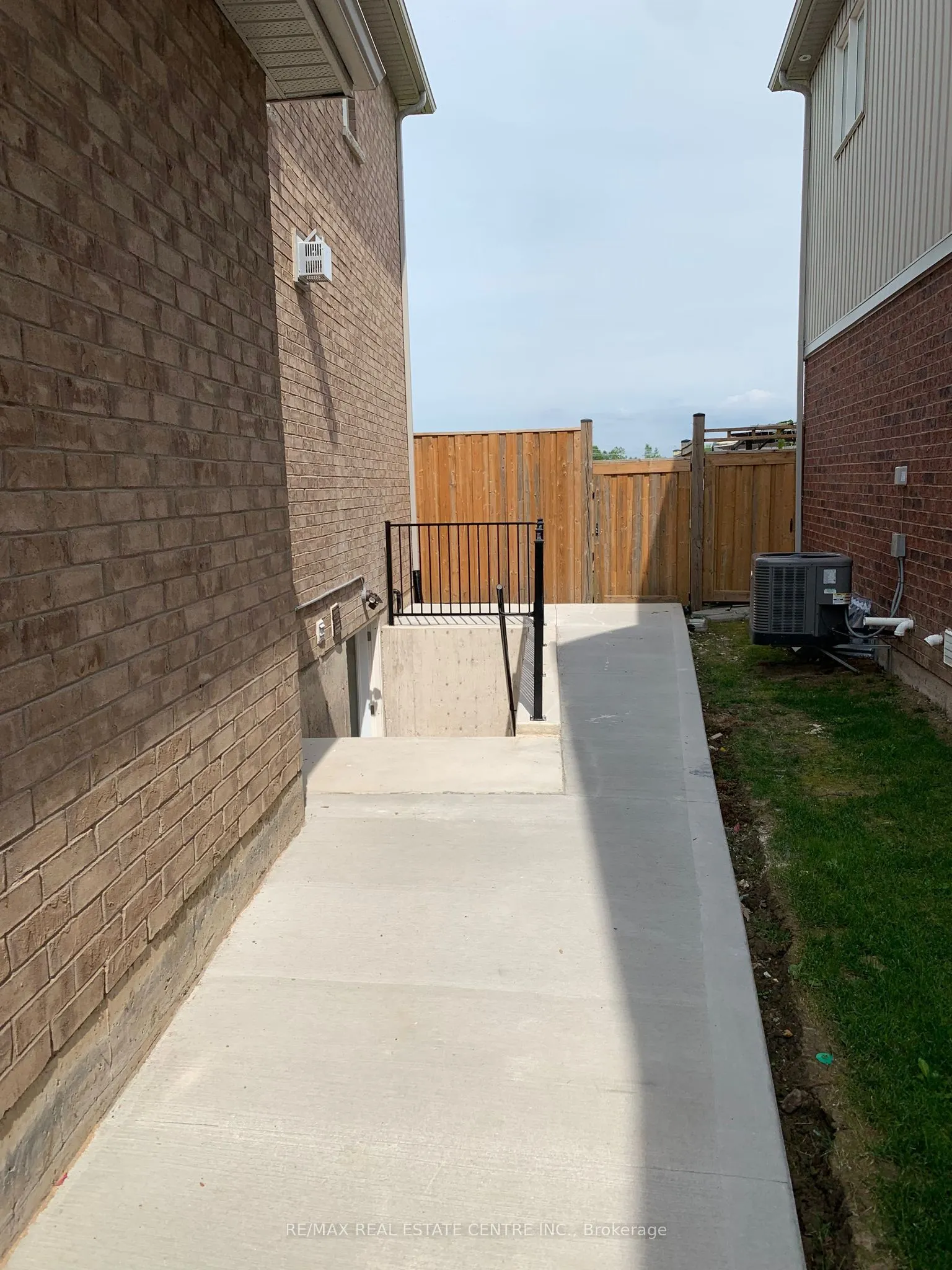 7681 Hackberry Trail, #Bsmt