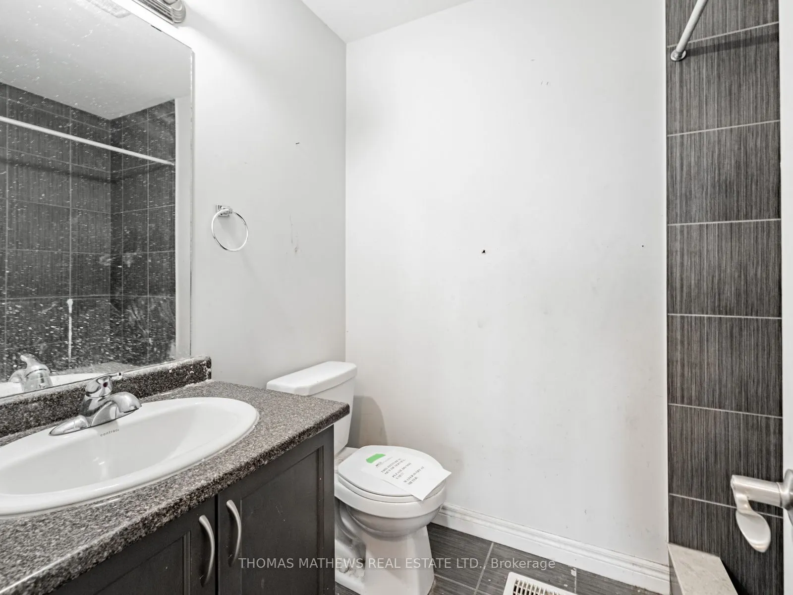 60 Bloom Crescent, #28