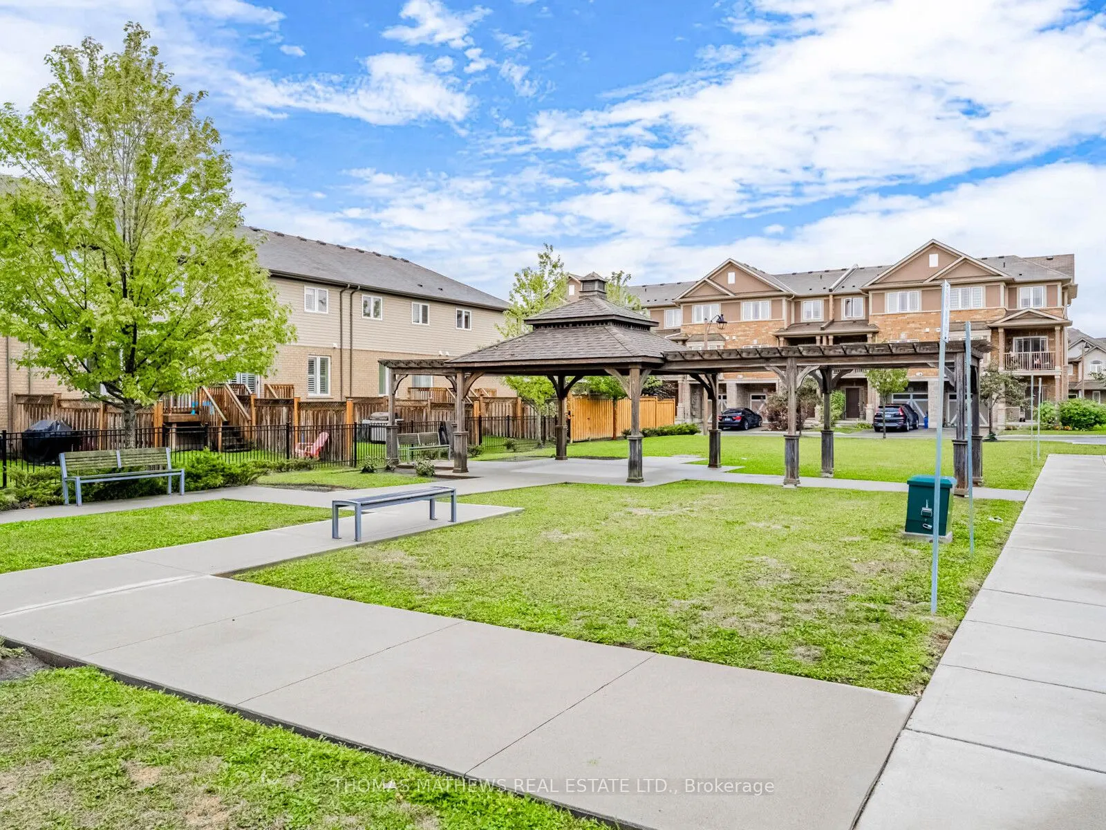 60 Bloom Crescent, #28