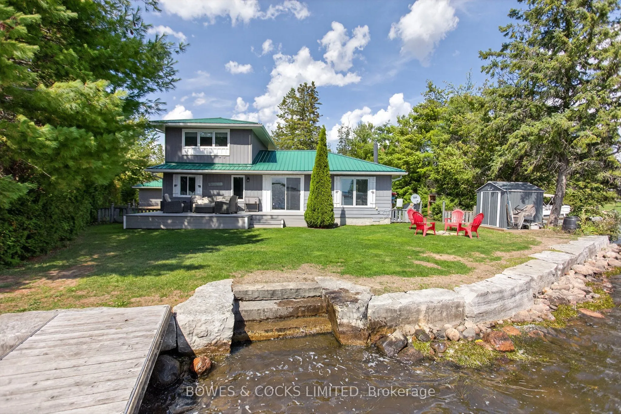 32 Sturgeon Glen Road