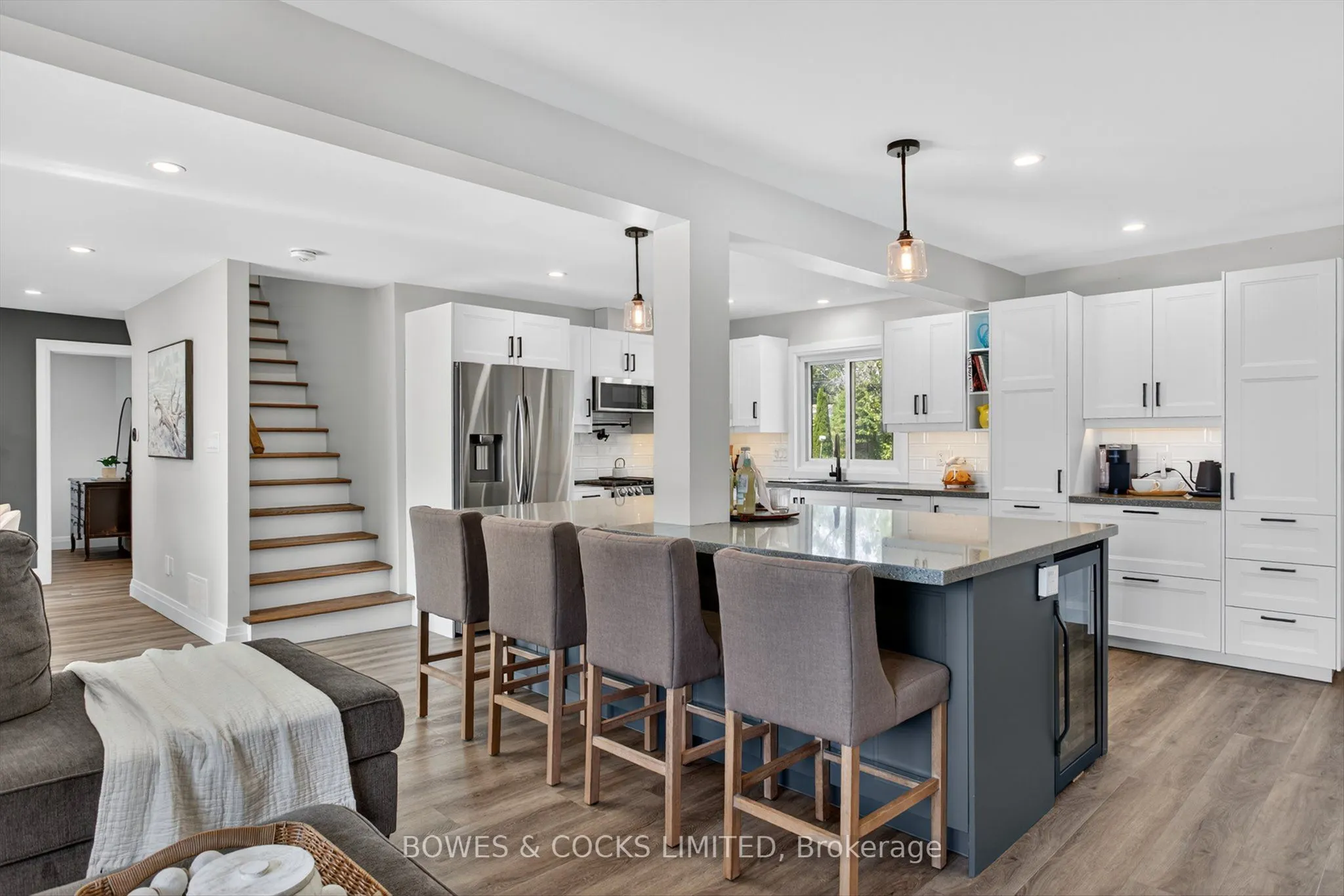 32 Sturgeon Glen Road