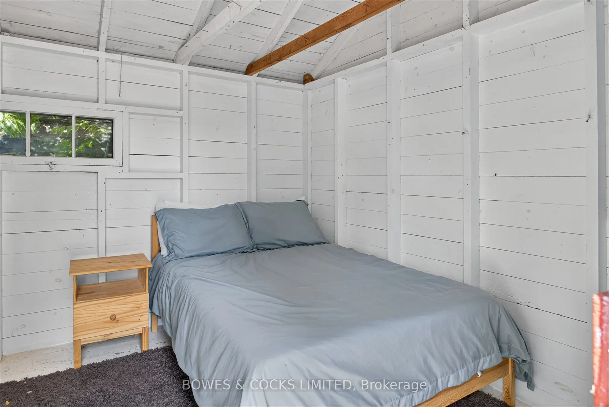32 Sturgeon Glen Road