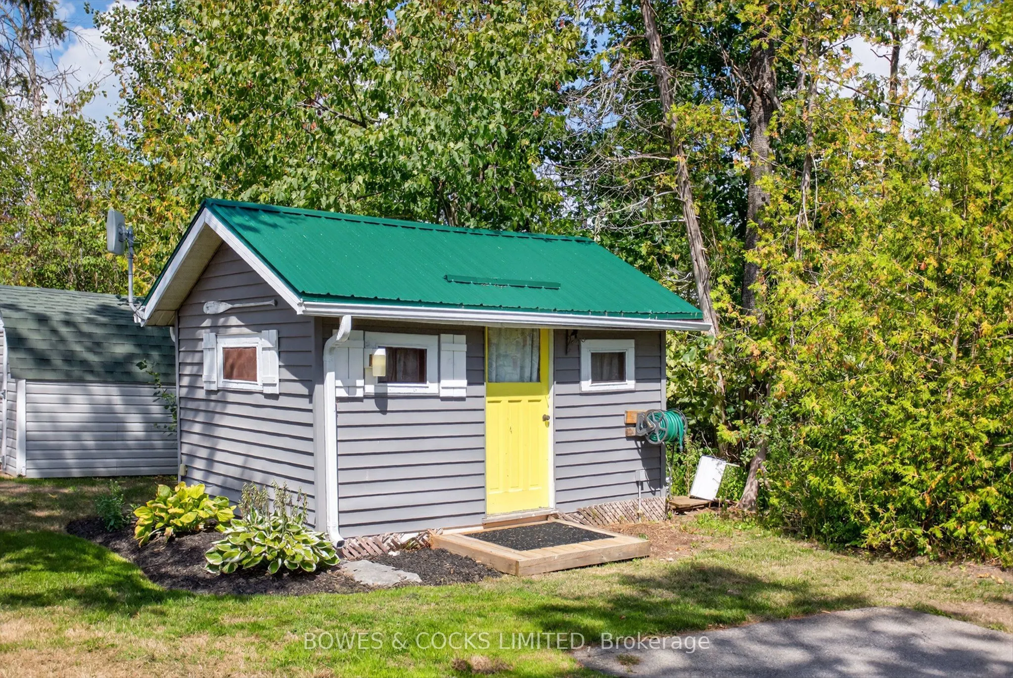 32 Sturgeon Glen Road