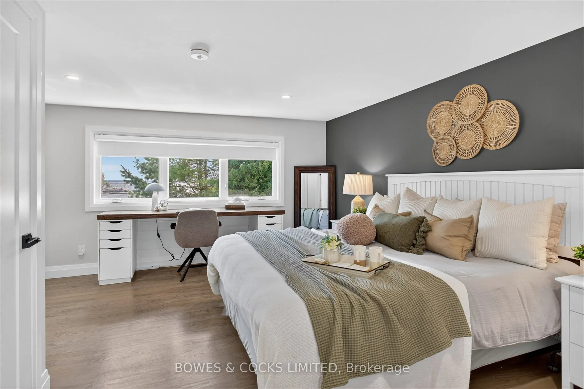 32 Sturgeon Glen Road