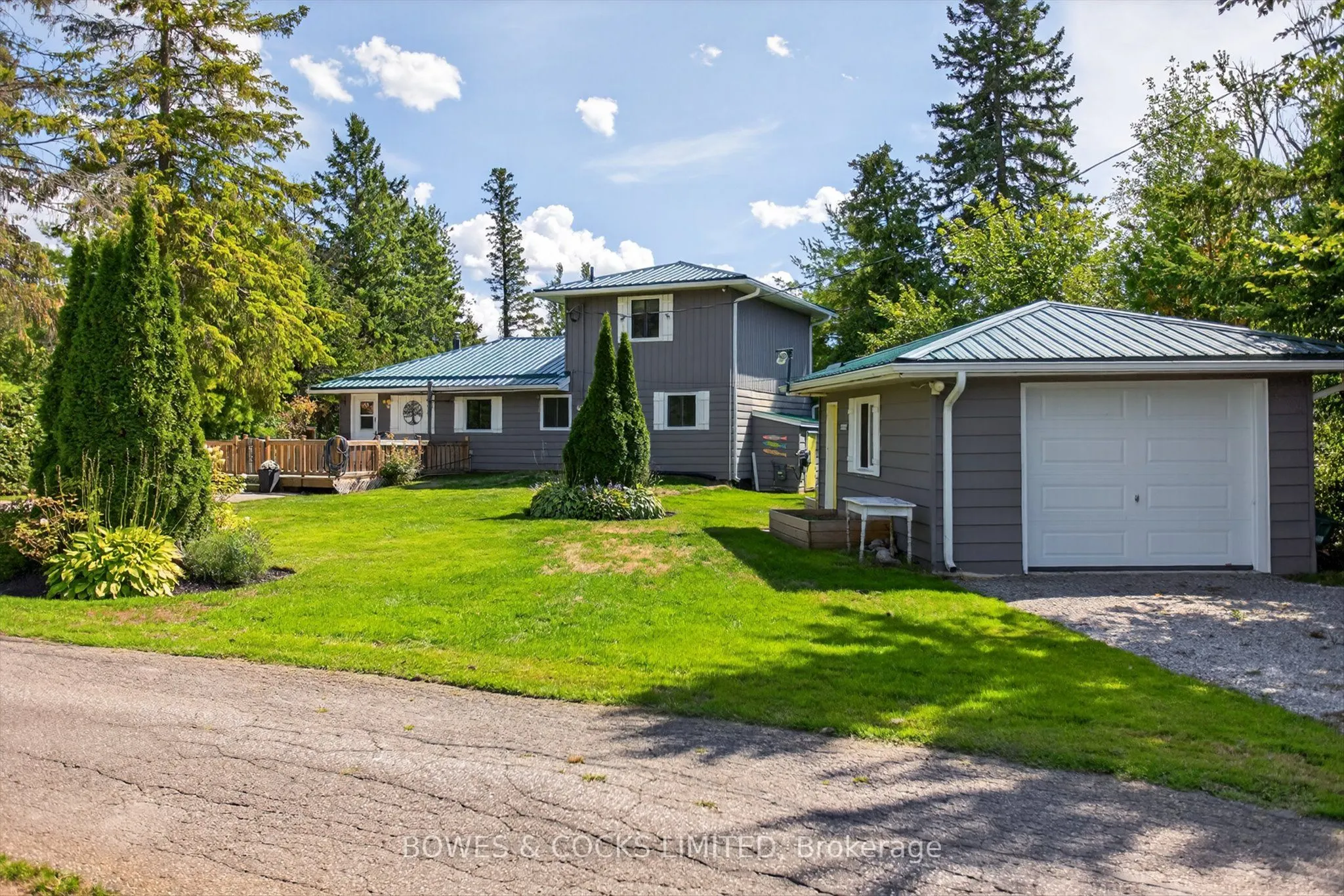 32 Sturgeon Glen Road