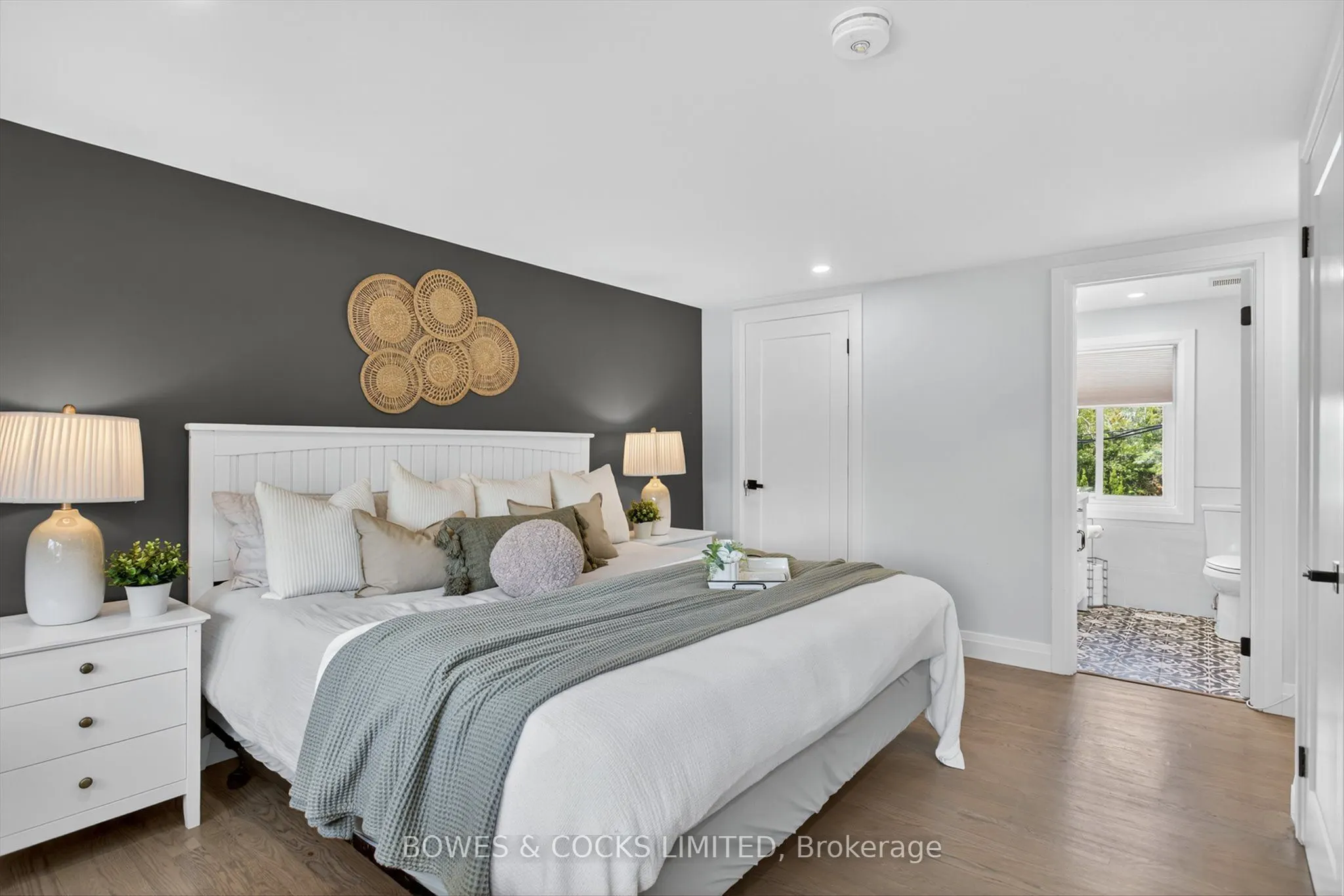 32 Sturgeon Glen Road