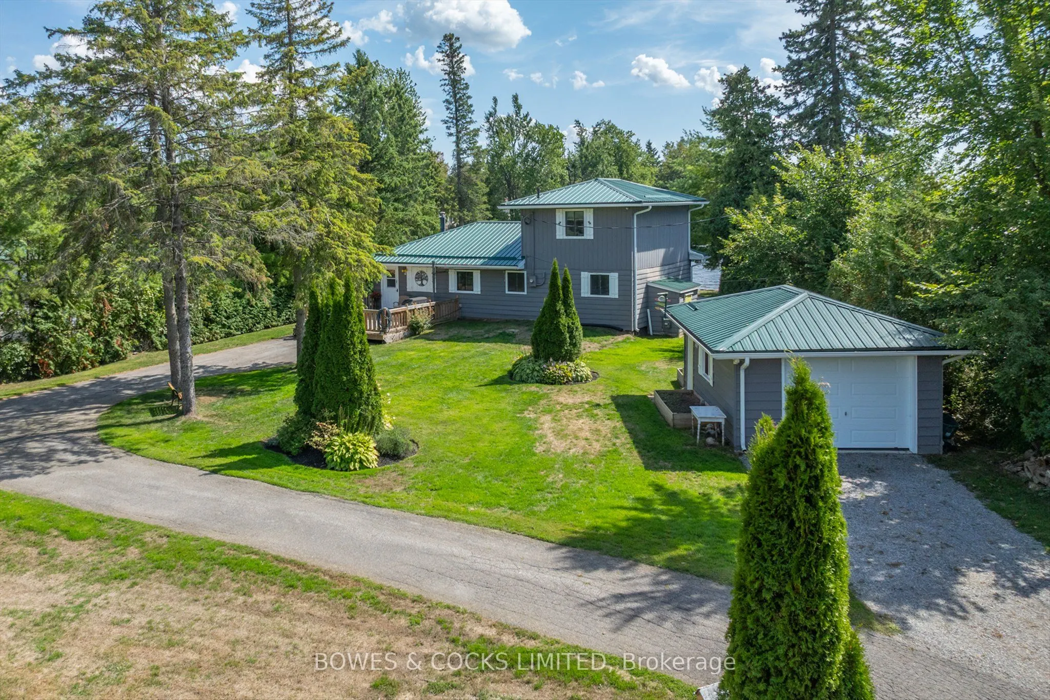 32 Sturgeon Glen Road