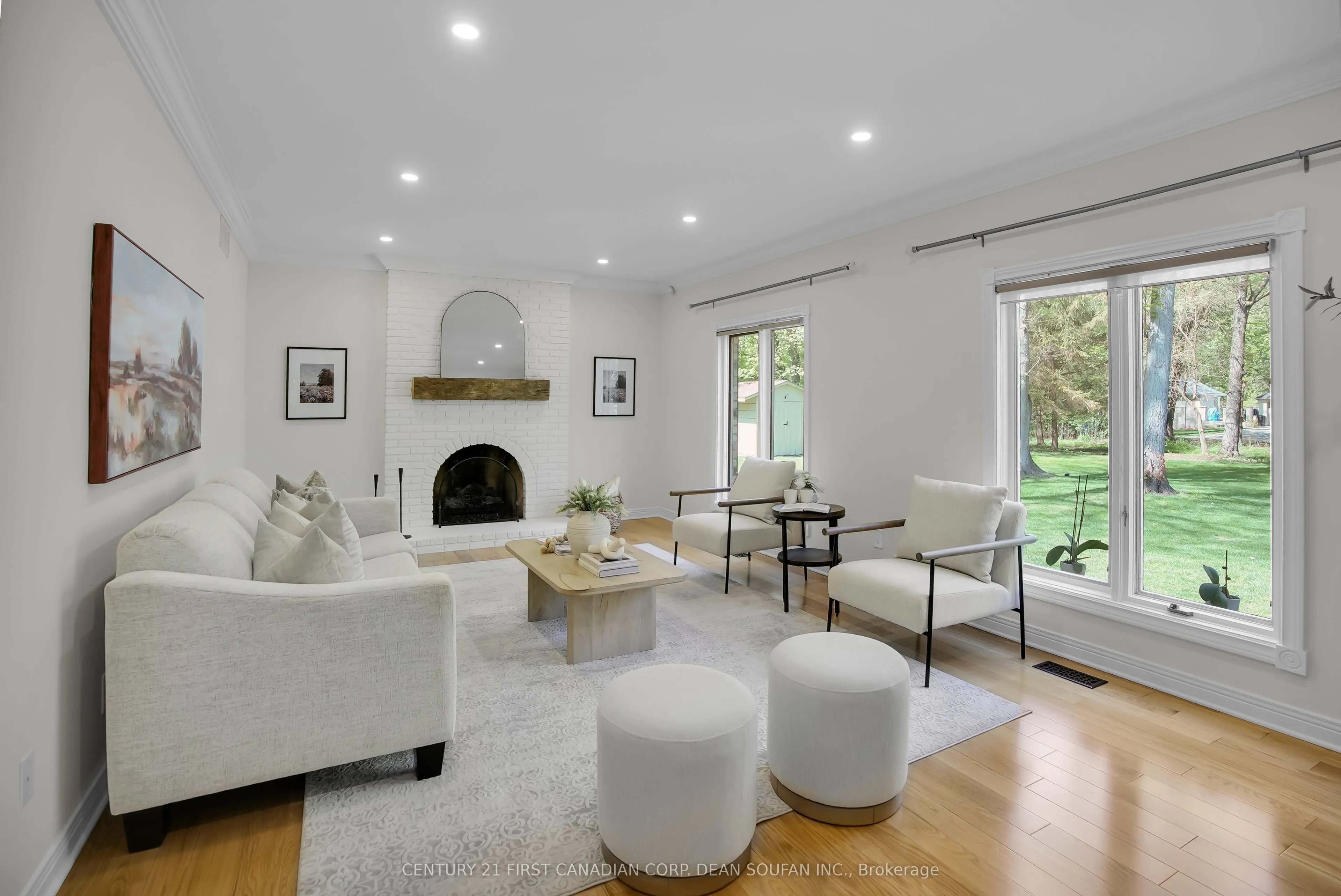 2 Lansdowne Park Crescent