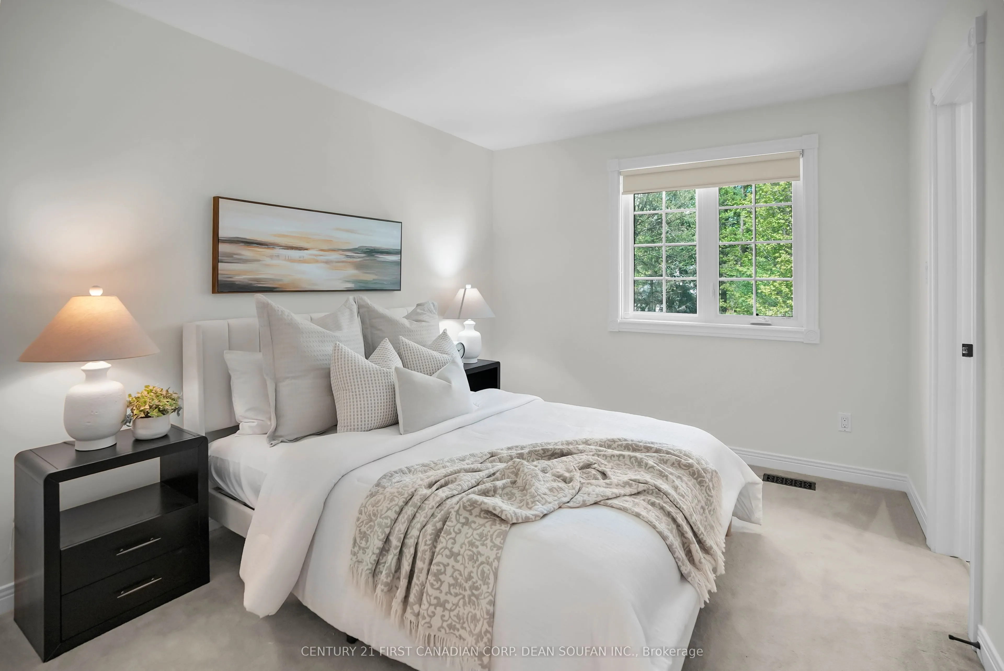 2 Lansdowne Park Crescent