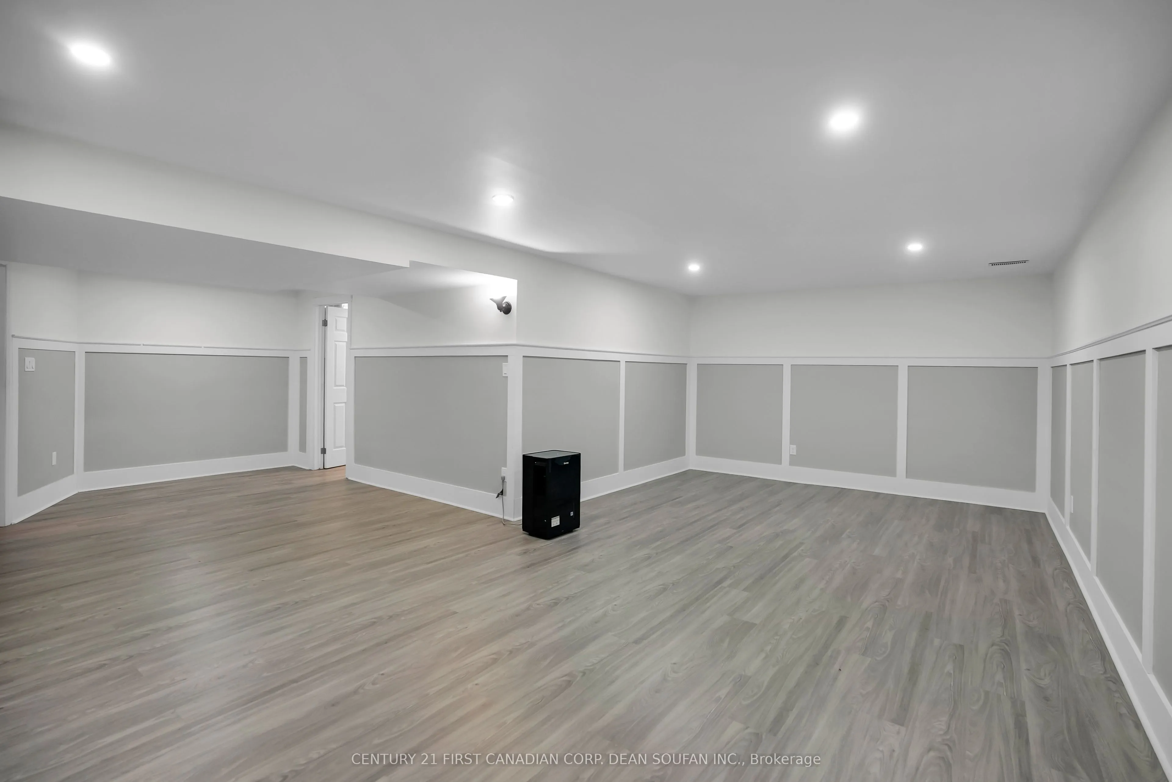 2 Lansdowne Park Crescent
