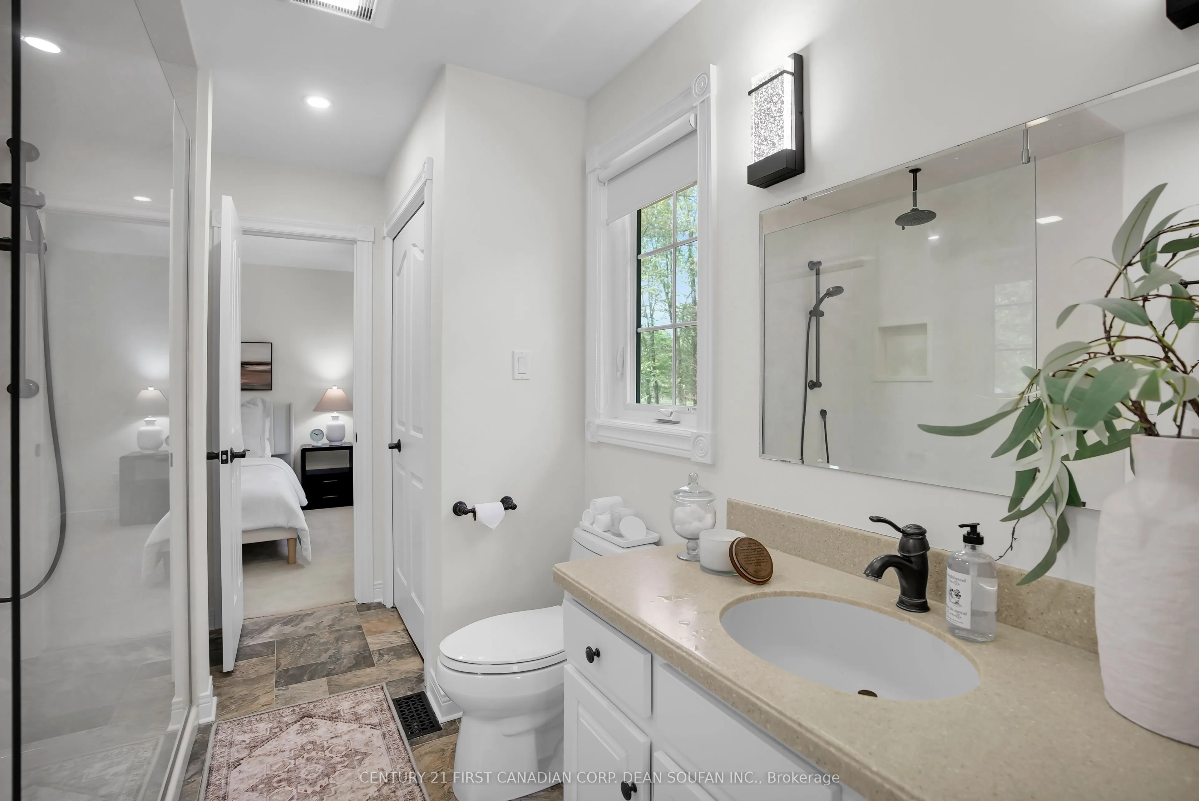 2 Lansdowne Park Crescent