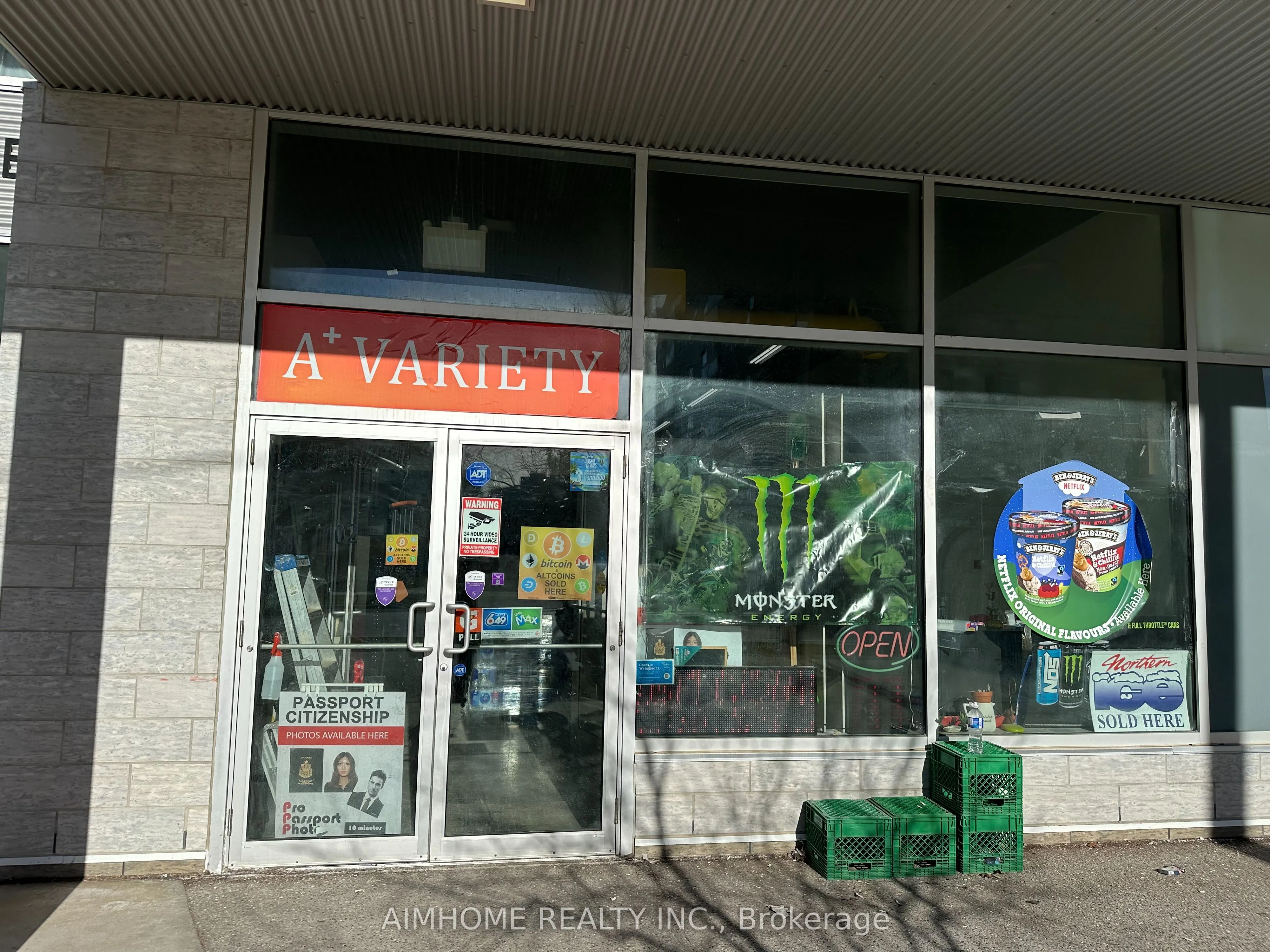 318 Spruce Street, #102