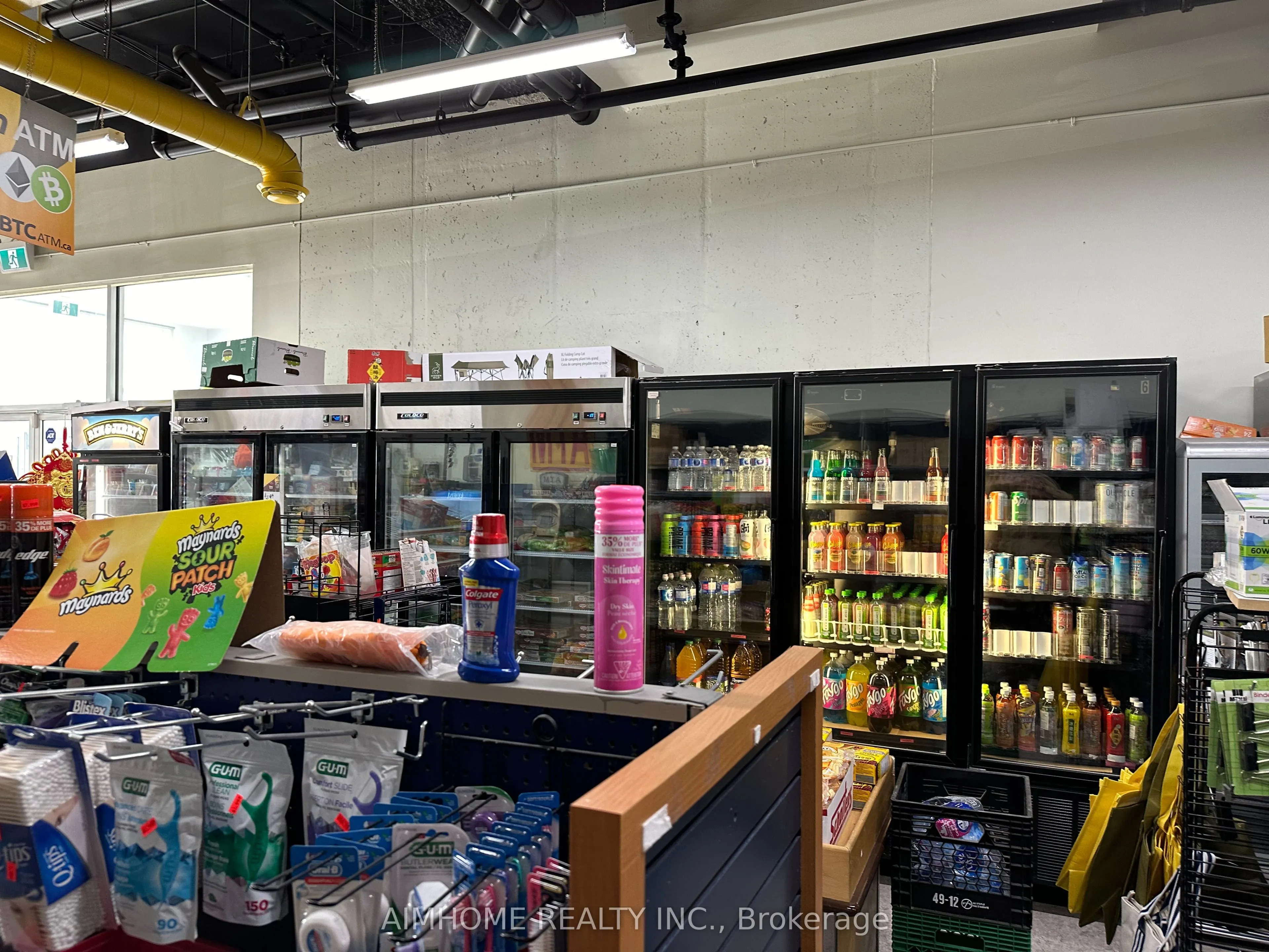318 Spruce Street, #102