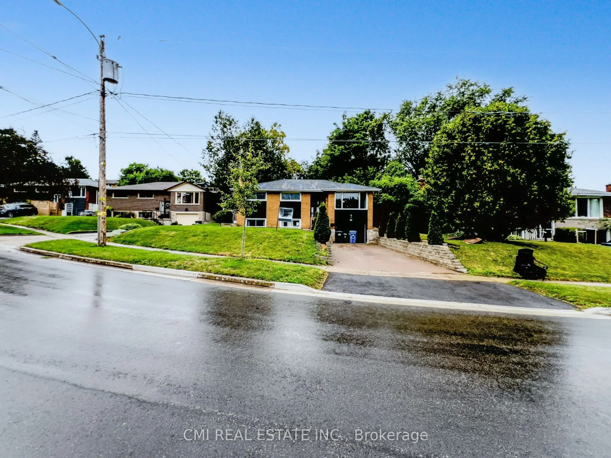 66 Rosewood Avenue
