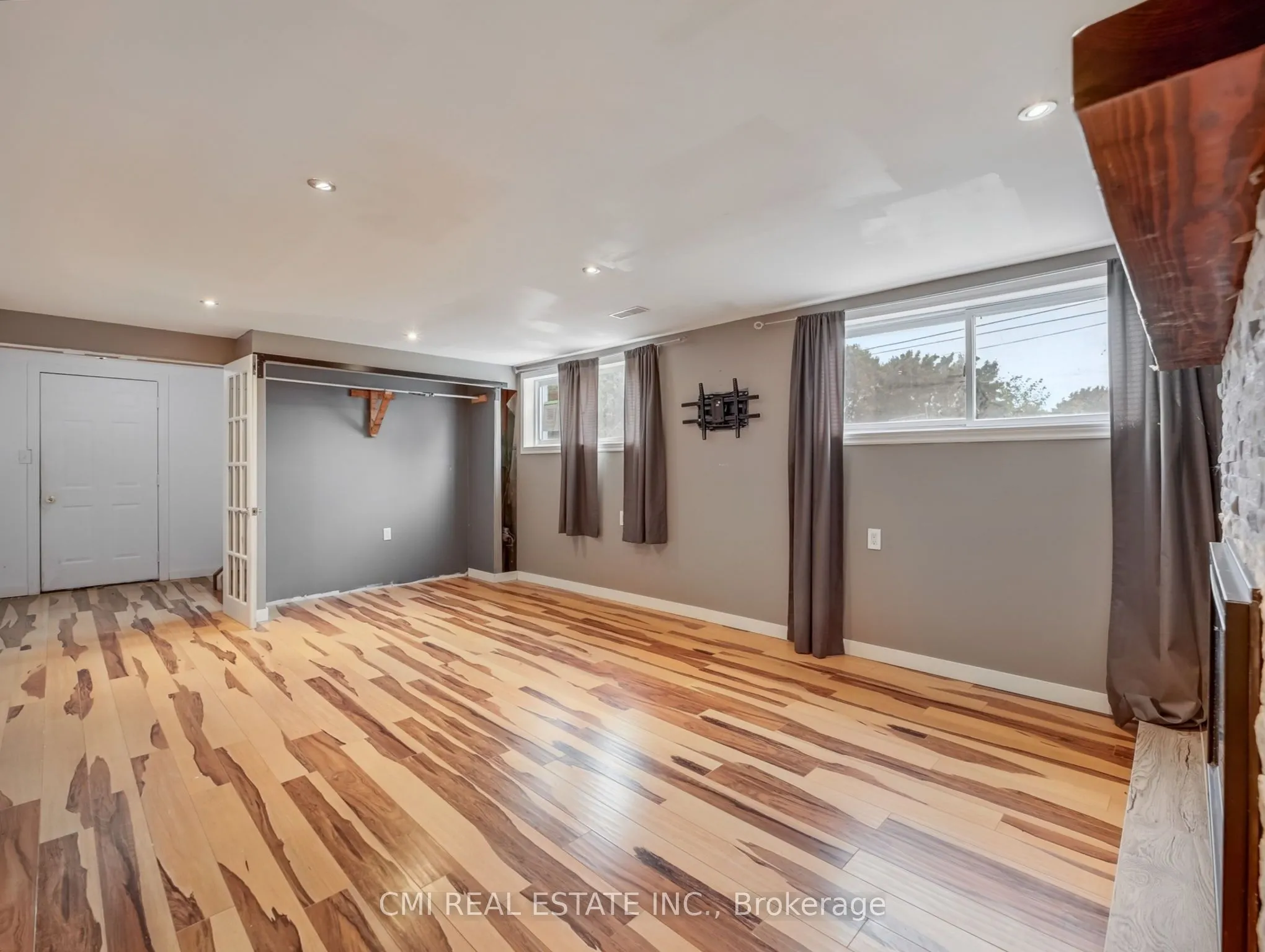 66 Rosewood Avenue