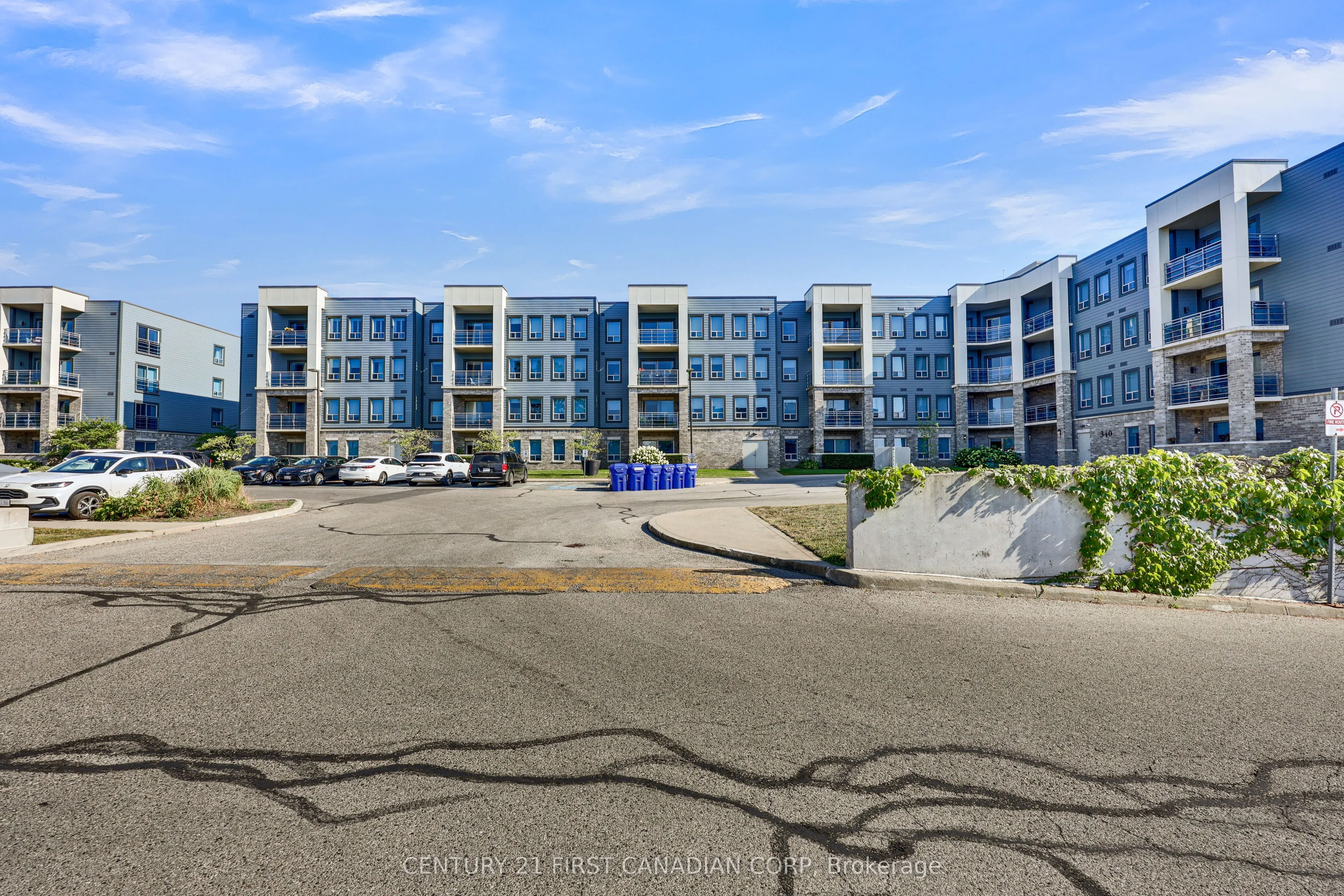 340 Sugarcreek Trail, #211