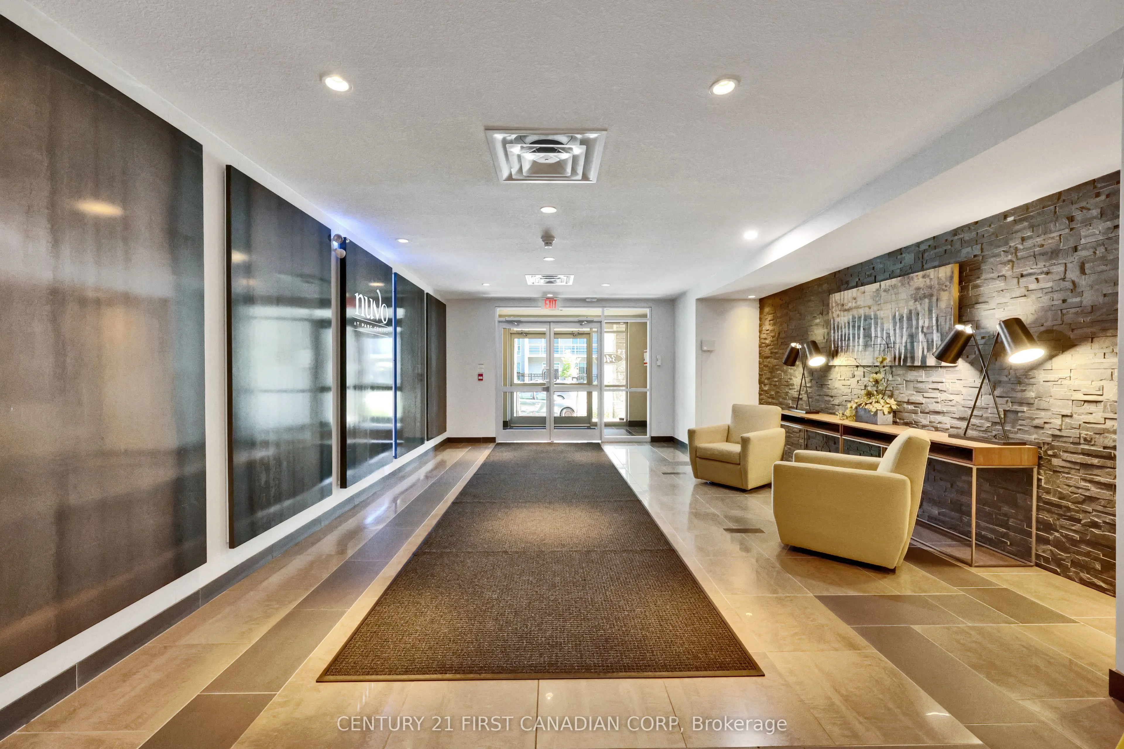 340 Sugarcreek Trail, #211