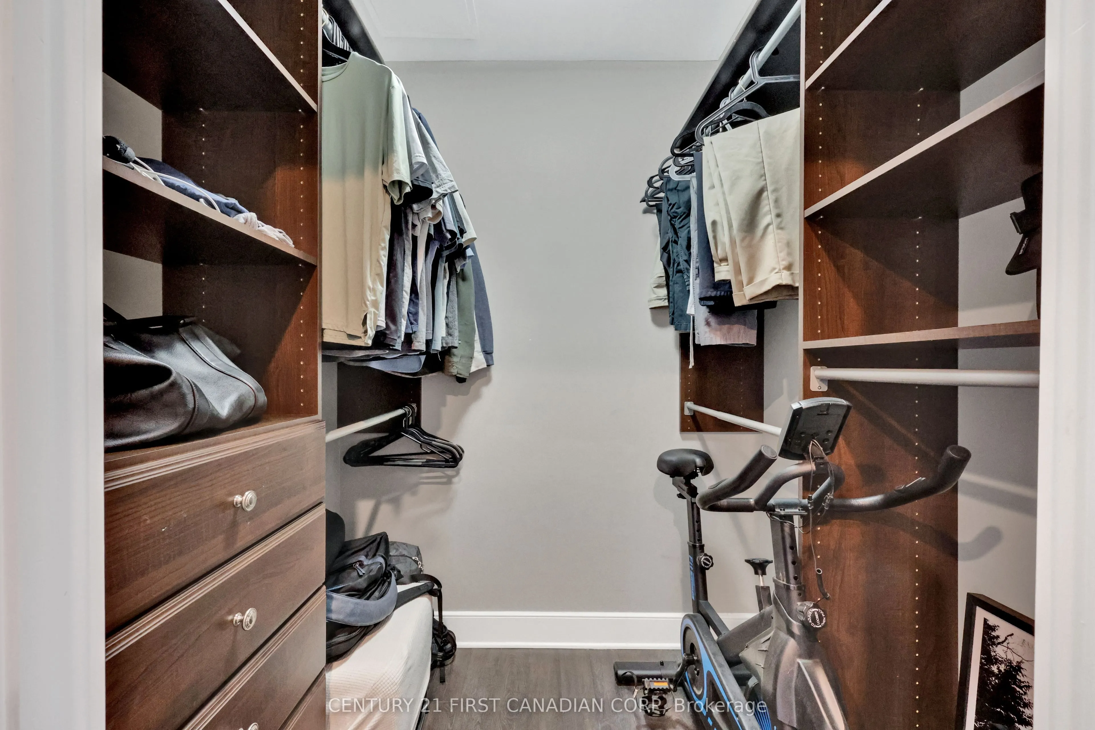340 Sugarcreek Trail, #211