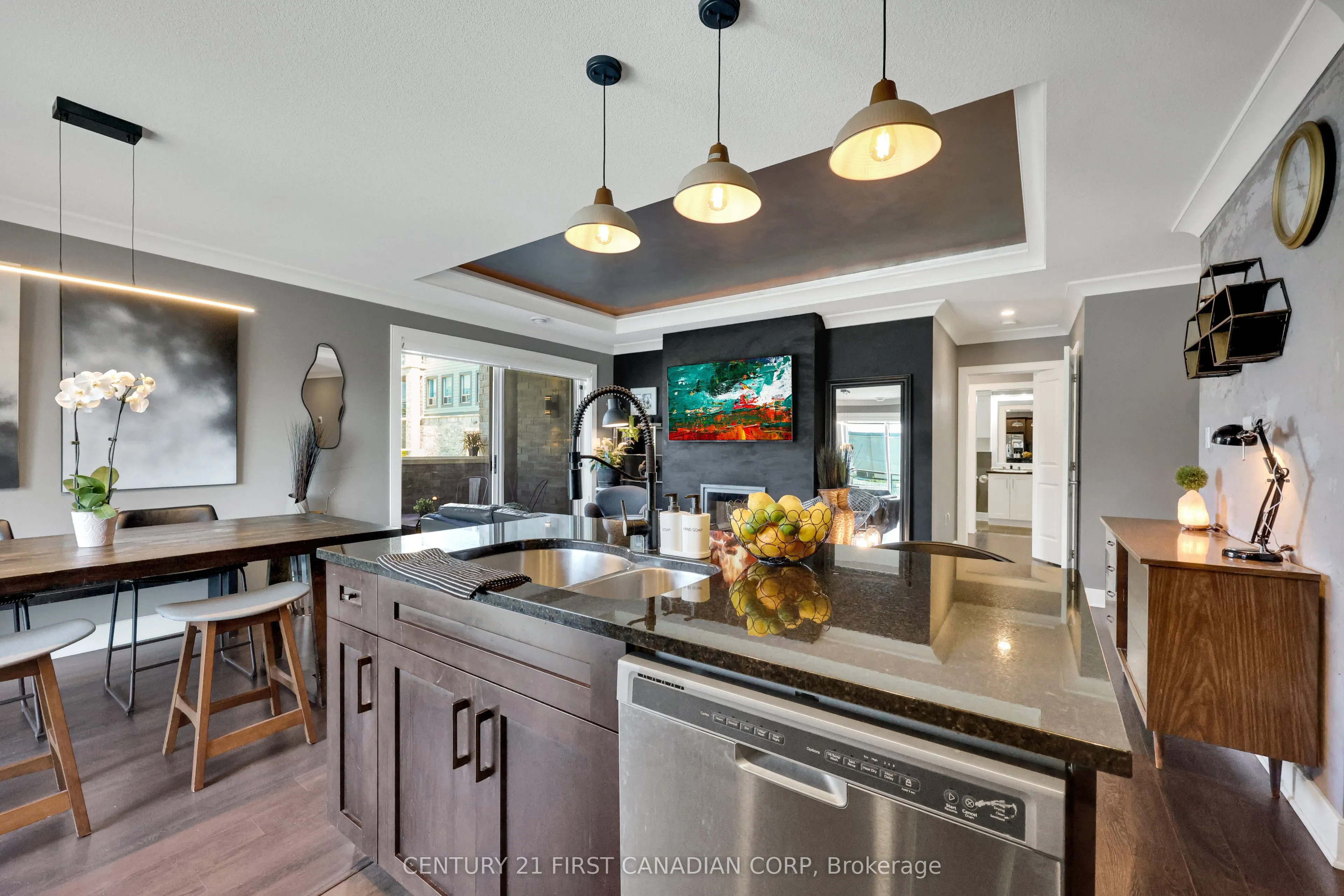 340 Sugarcreek Trail, #211