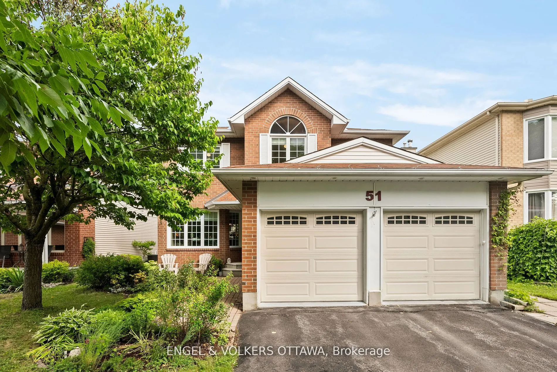 51 Emerald Meadows Drive