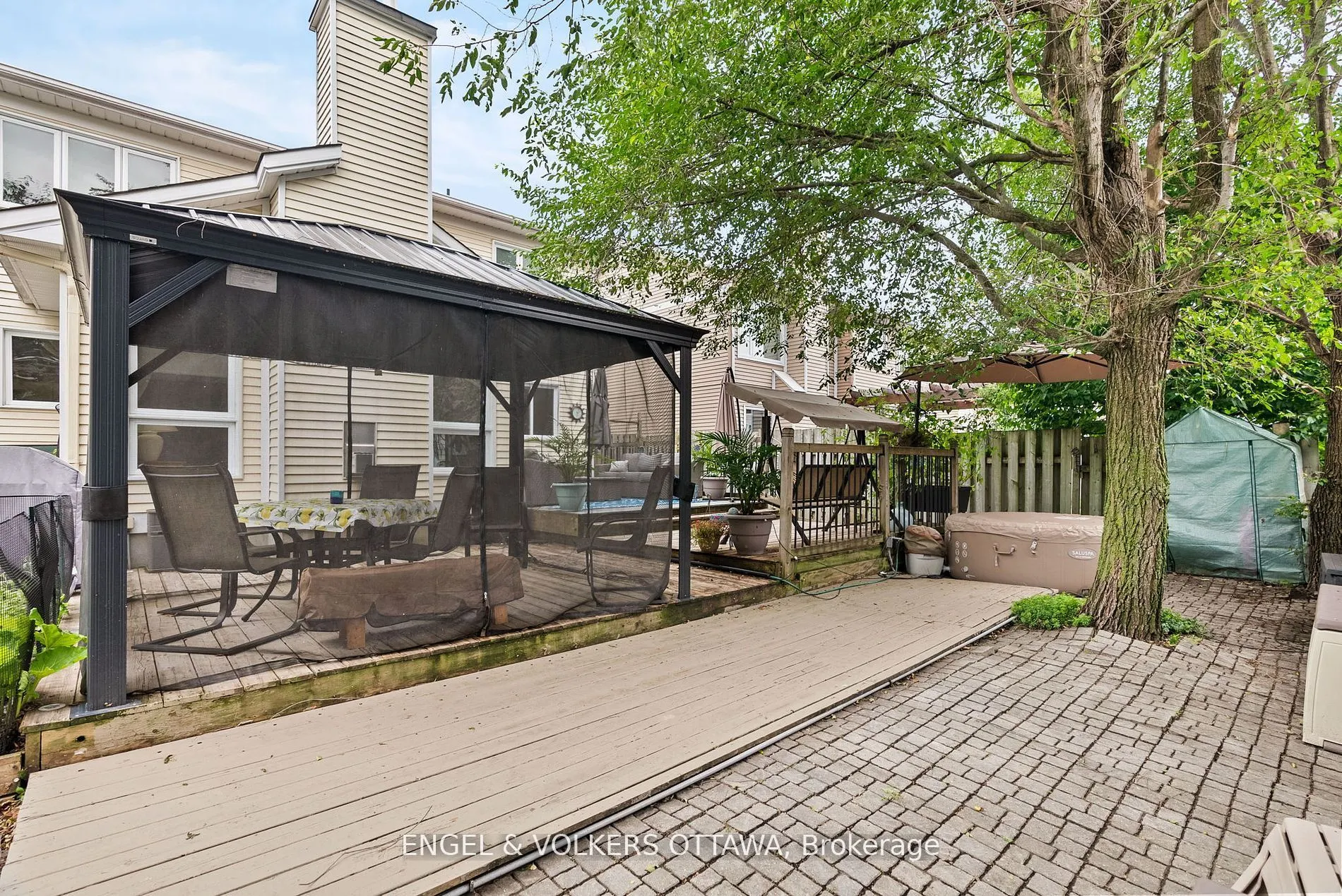 51 Emerald Meadows Drive
