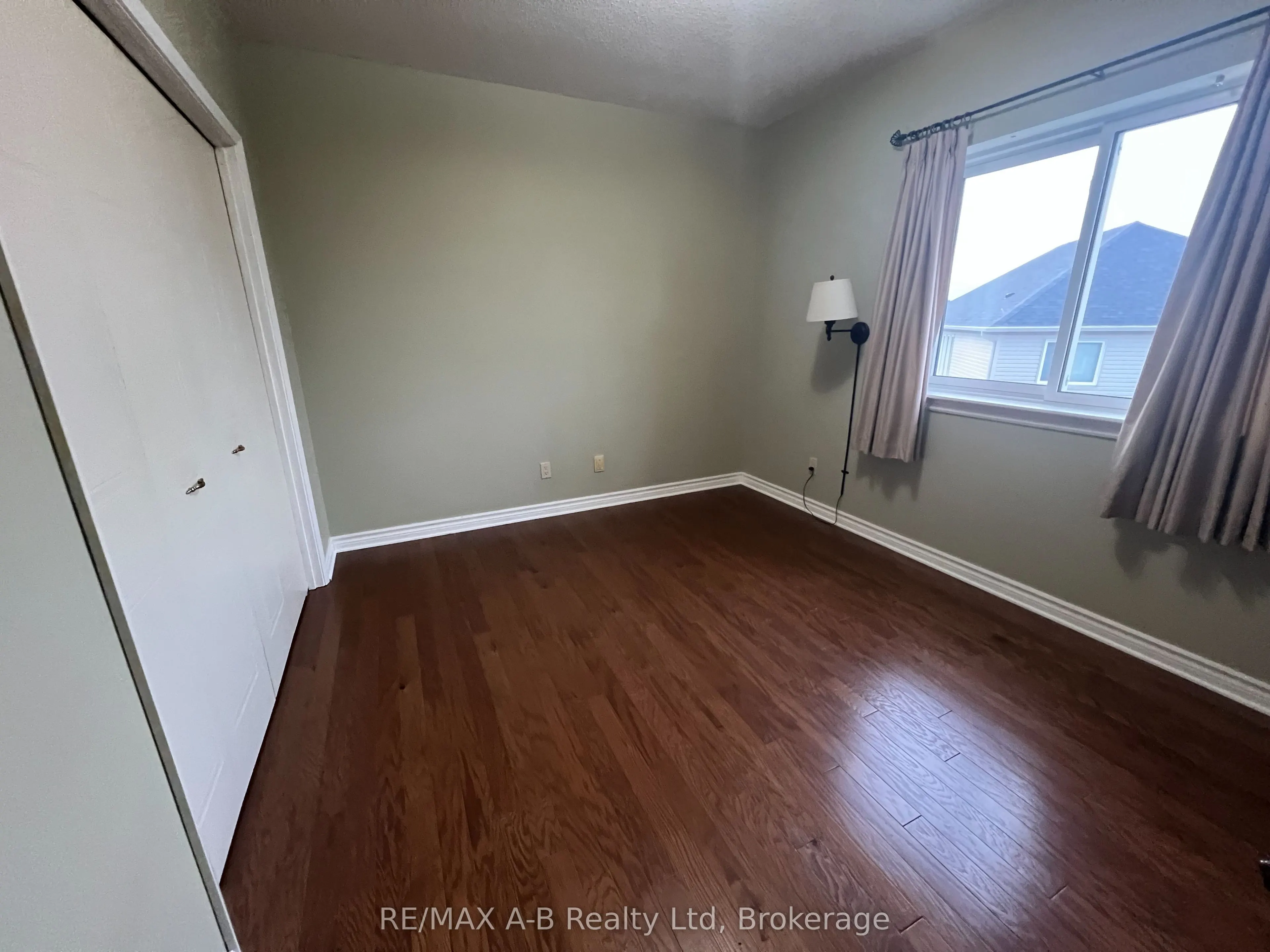 199 Hope Street East Street E, #305