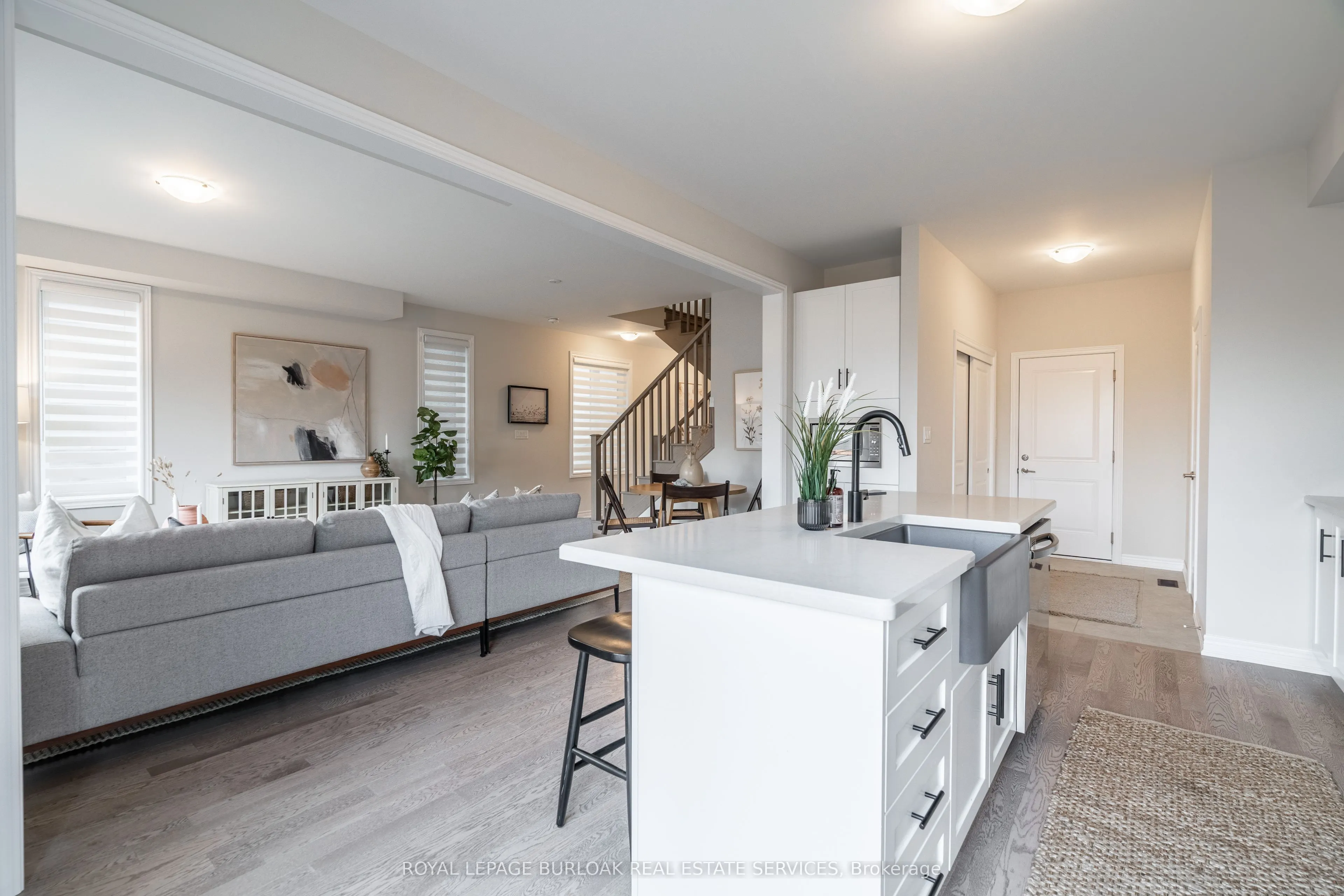 127 Starfire Crescent