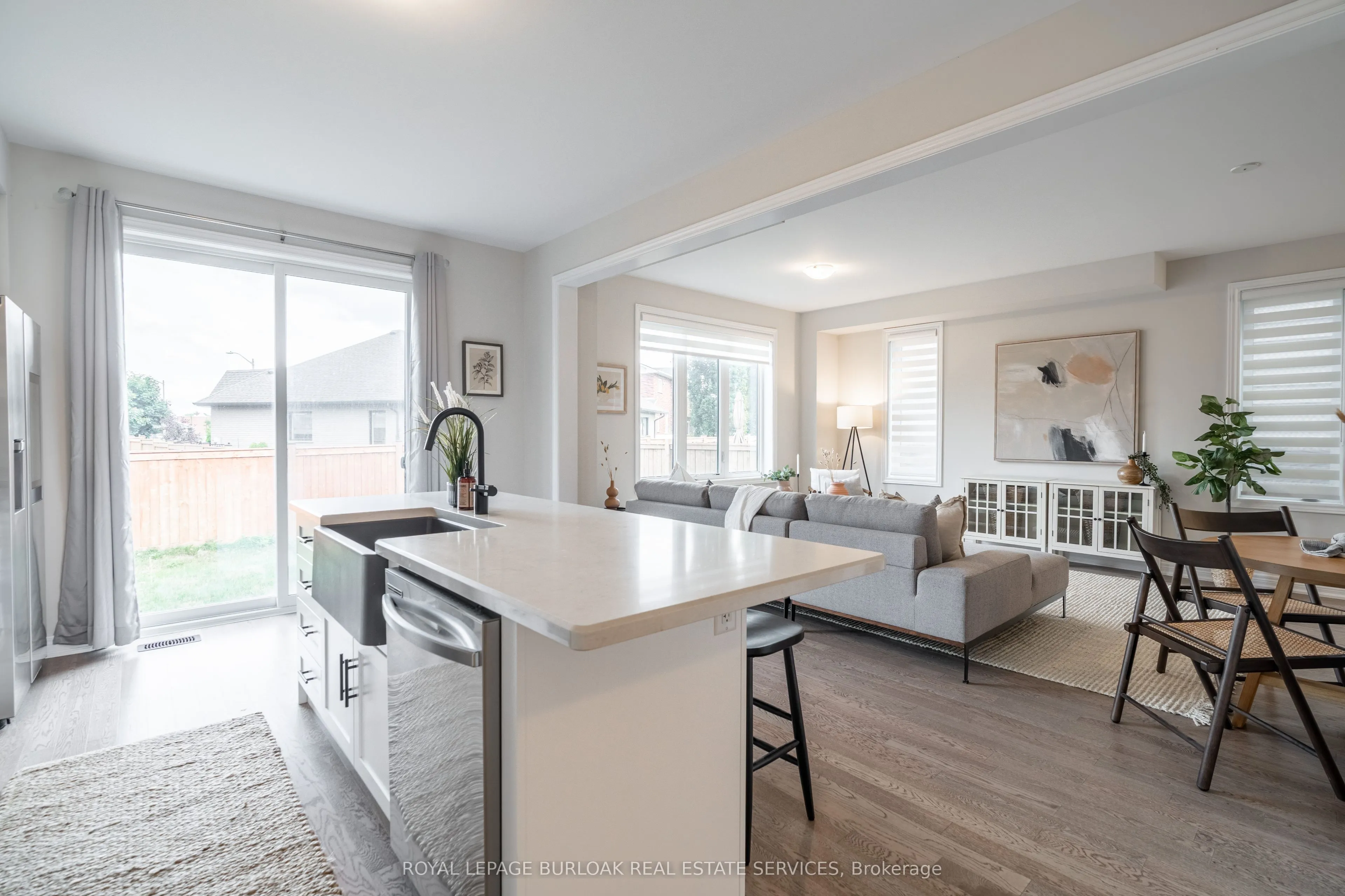 127 Starfire Crescent