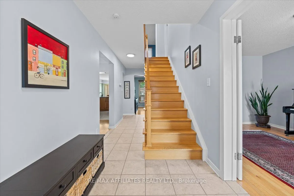 605 Falwyn Crescent