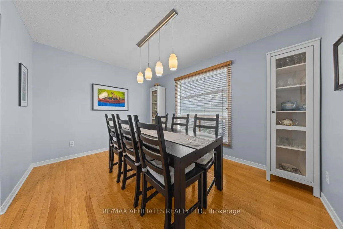 605 Falwyn Crescent