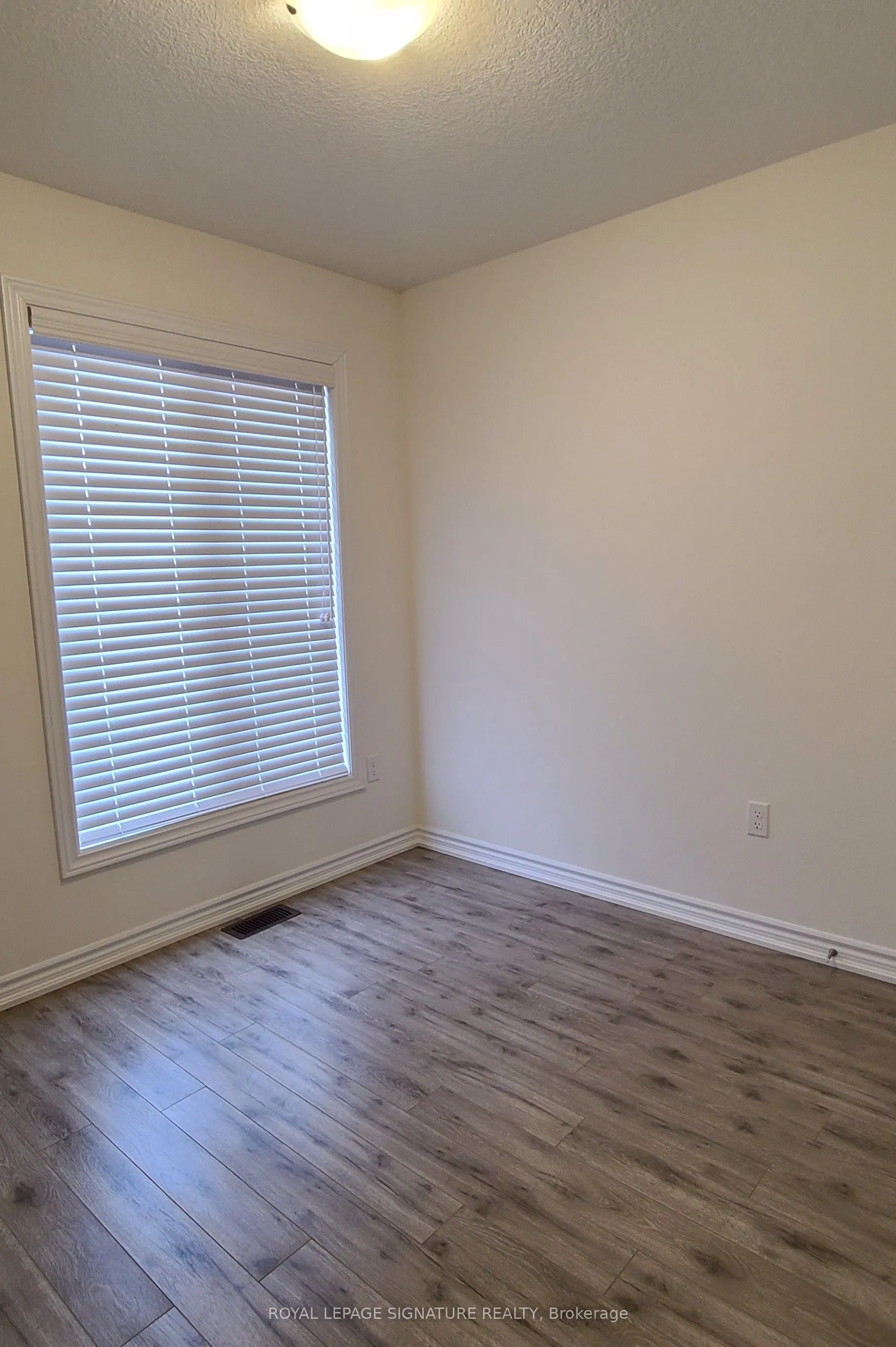 383 Dundas Street E, #43