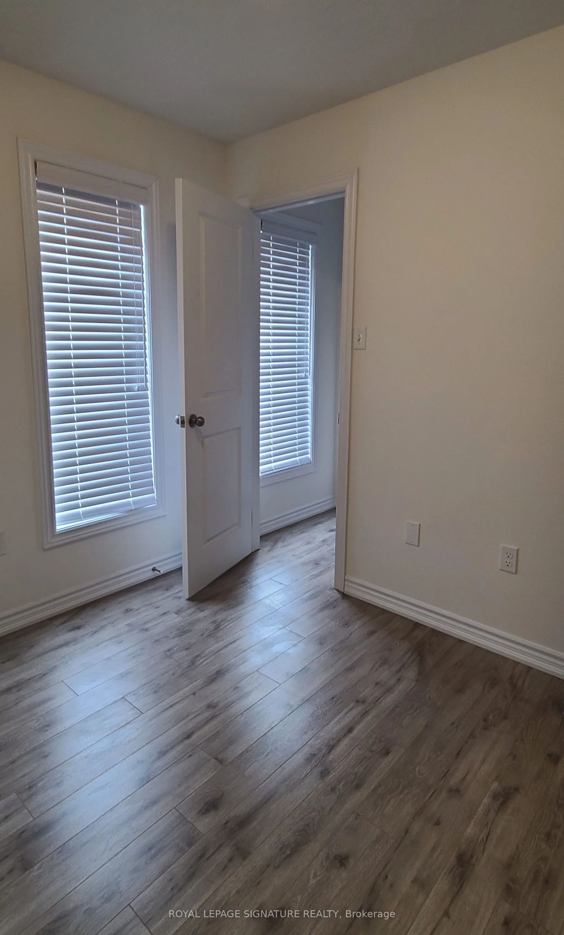 383 Dundas Street E, #43
