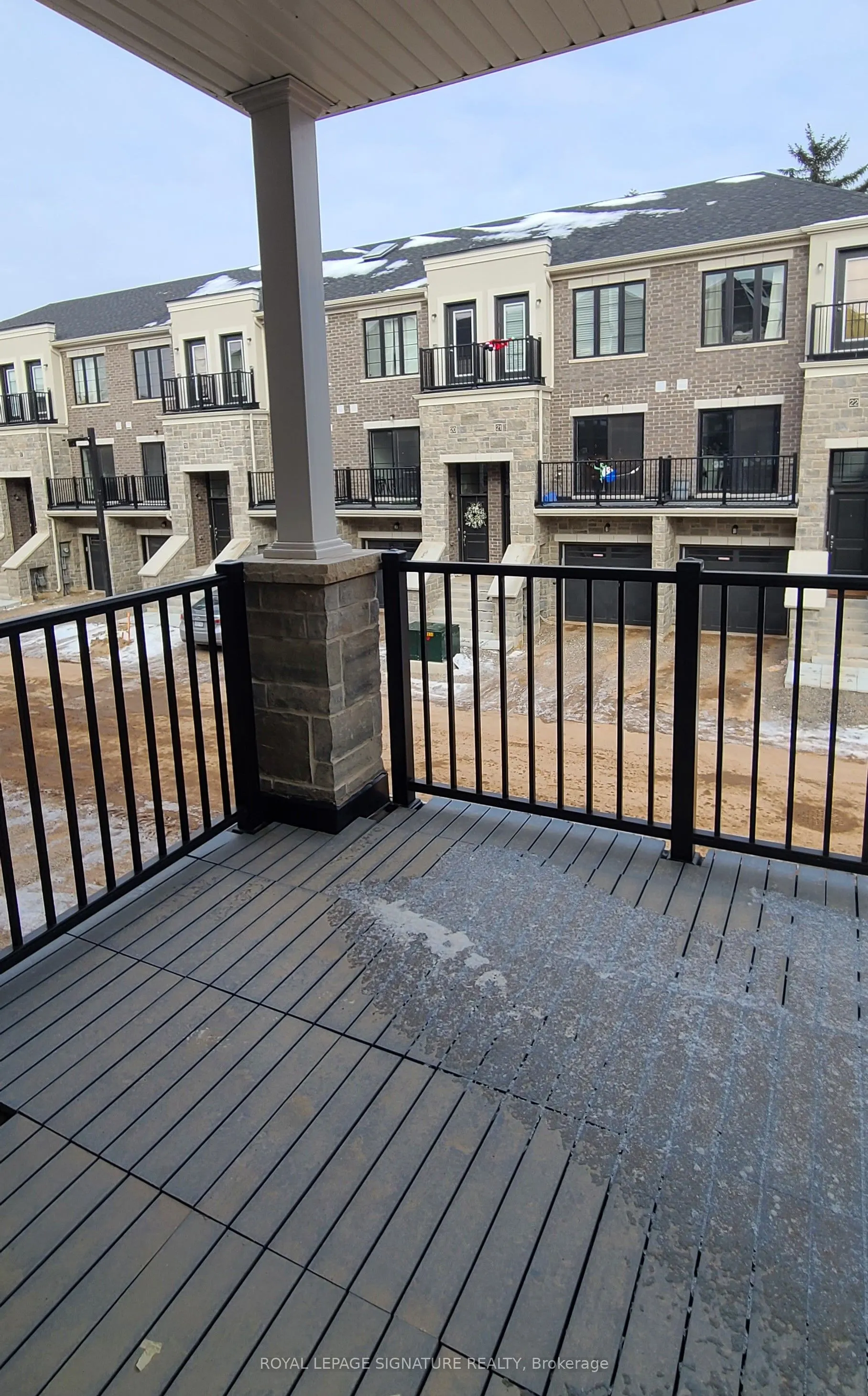 383 Dundas Street E, #43