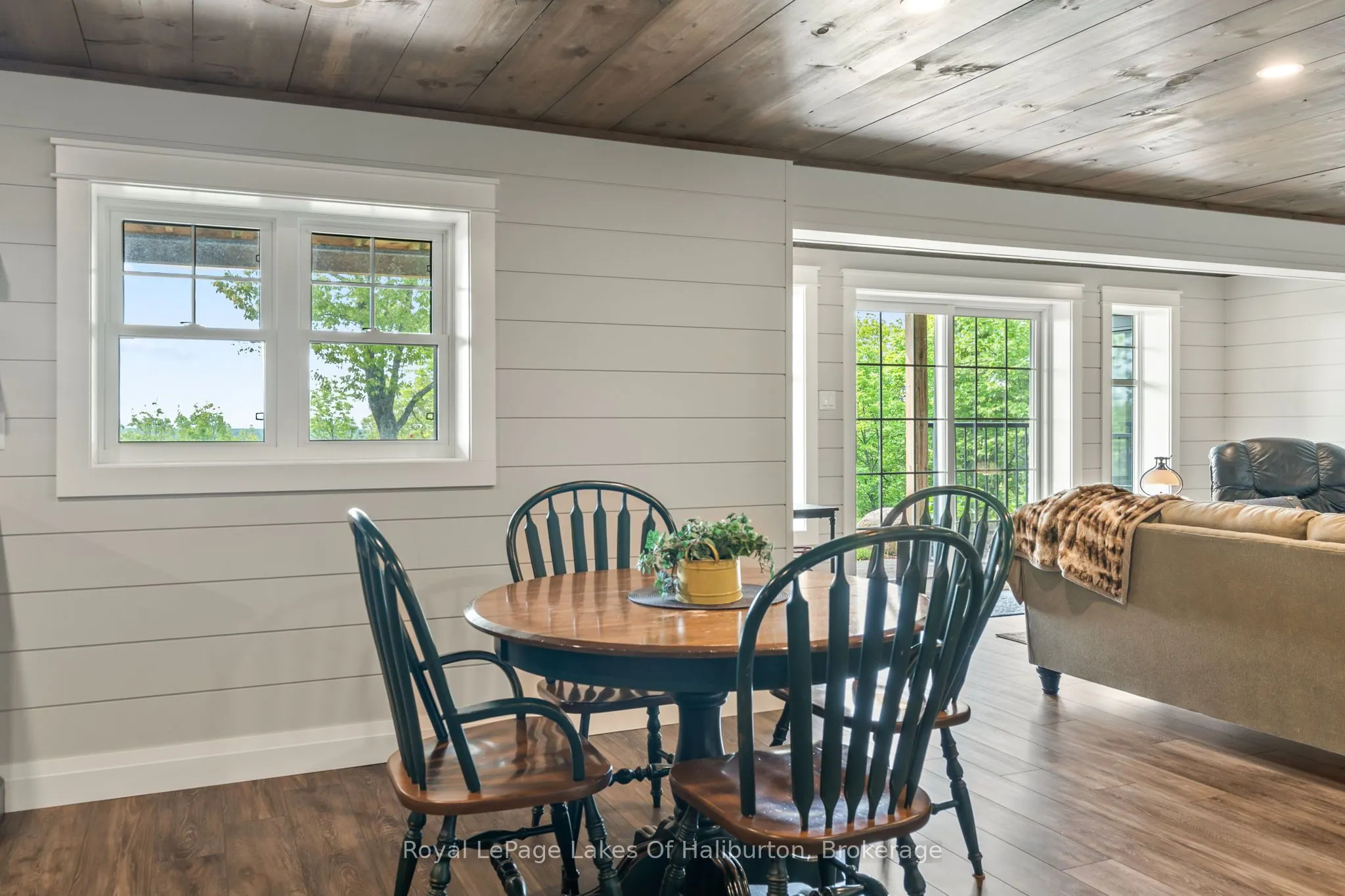 1143 Trillium Trail