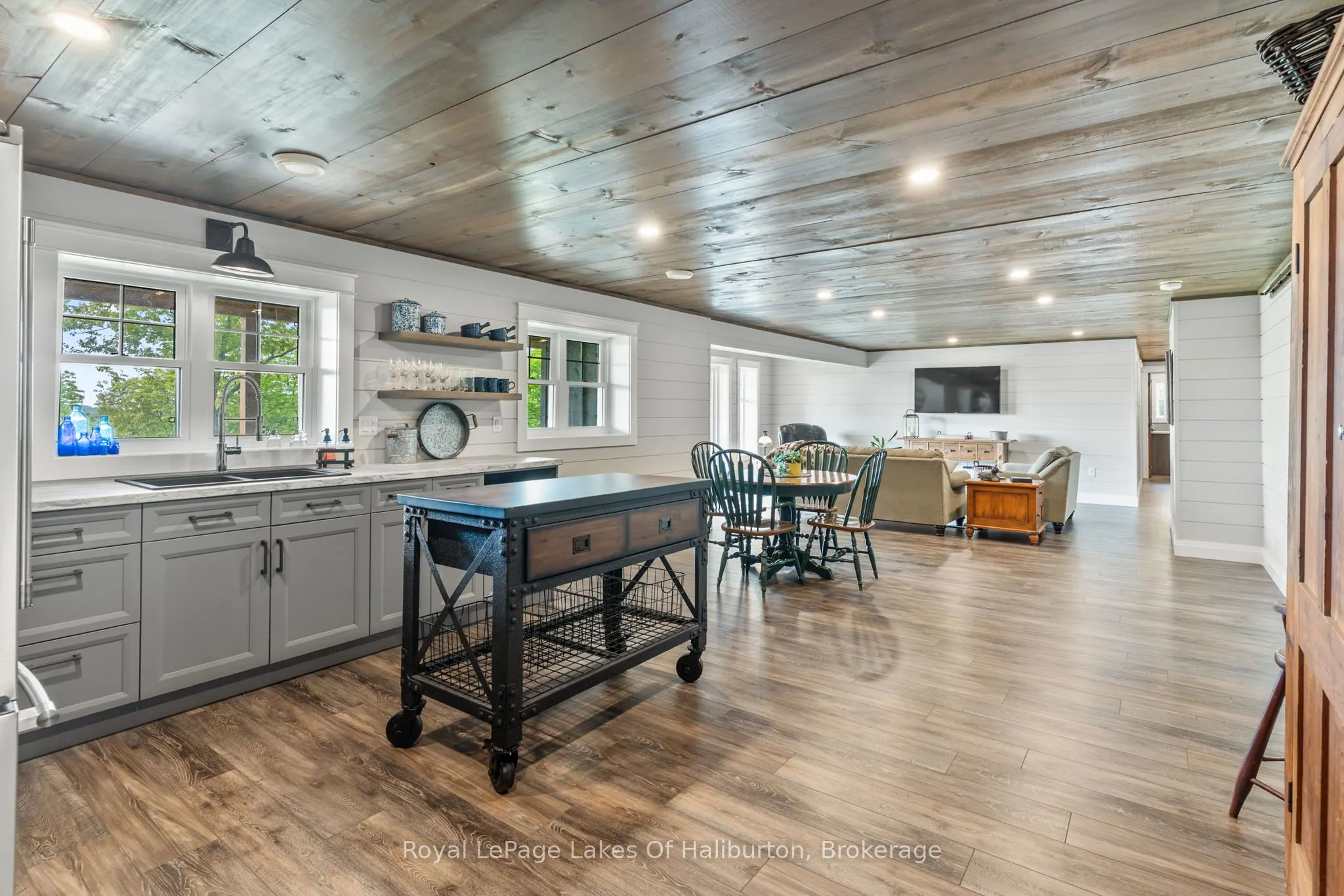 1143 Trillium Trail