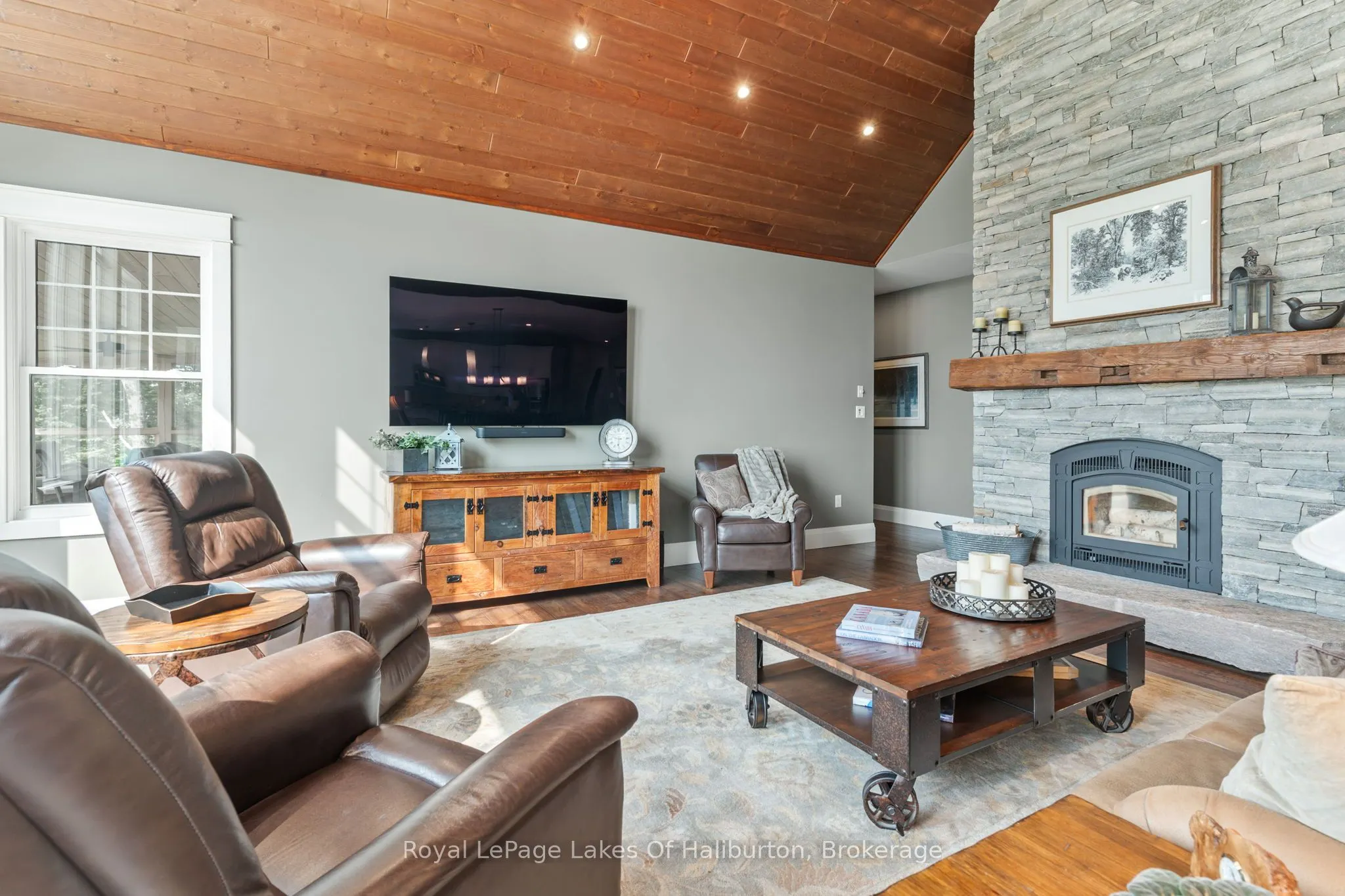 1143 Trillium Trail
