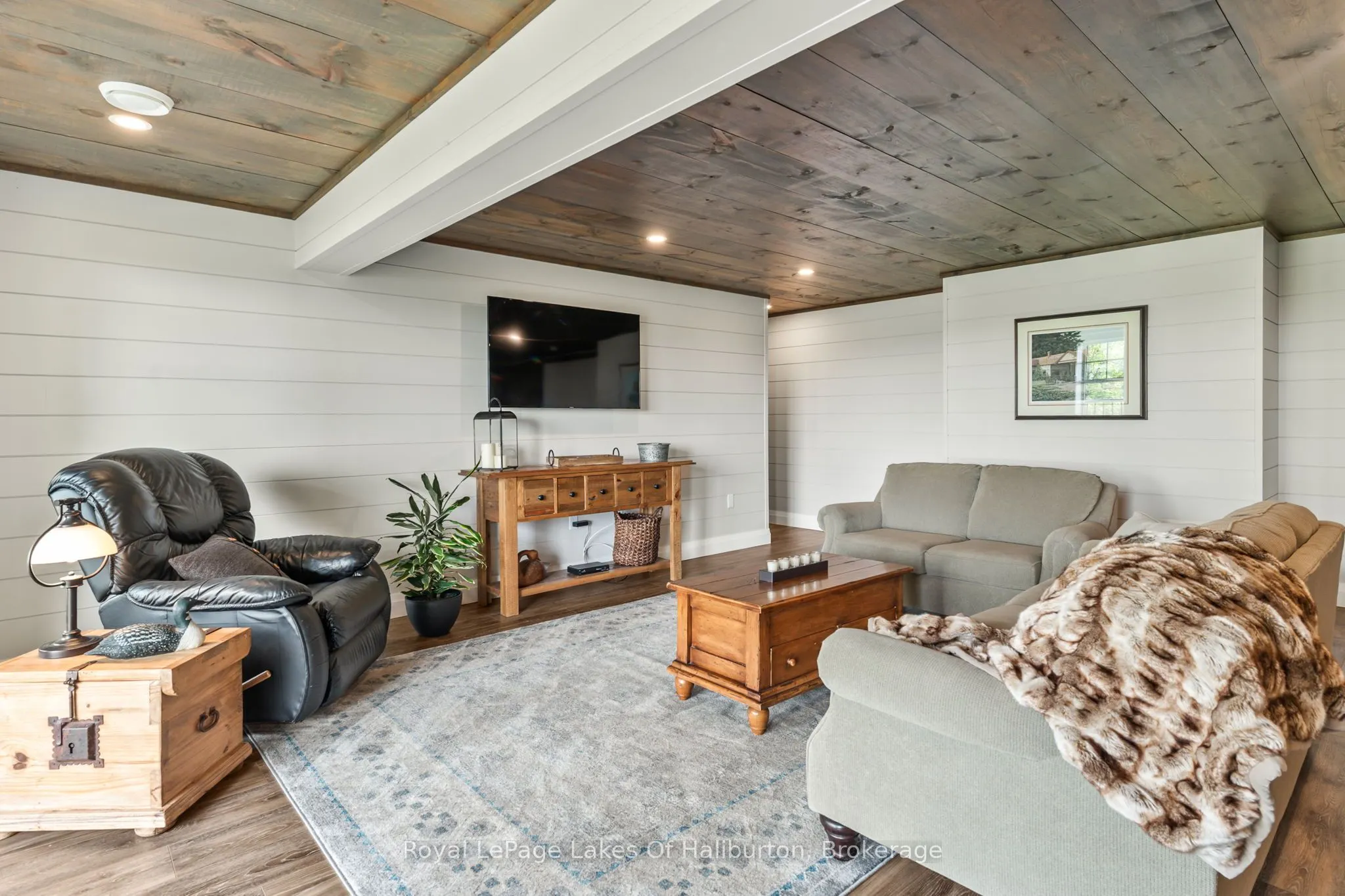 1143 Trillium Trail