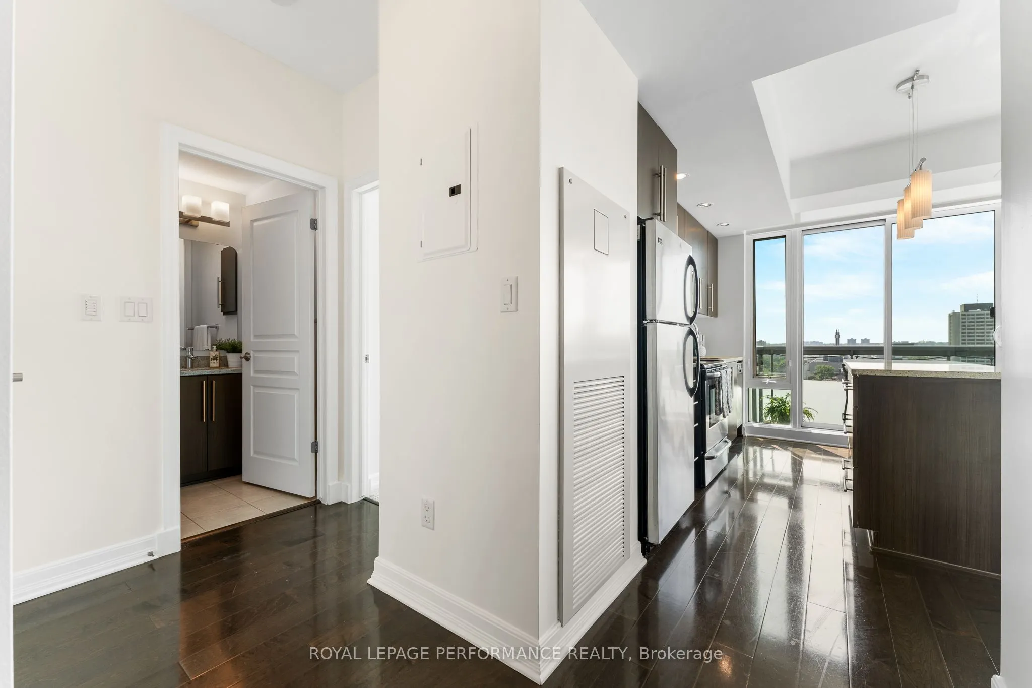 238 Besserer Street, #1504
