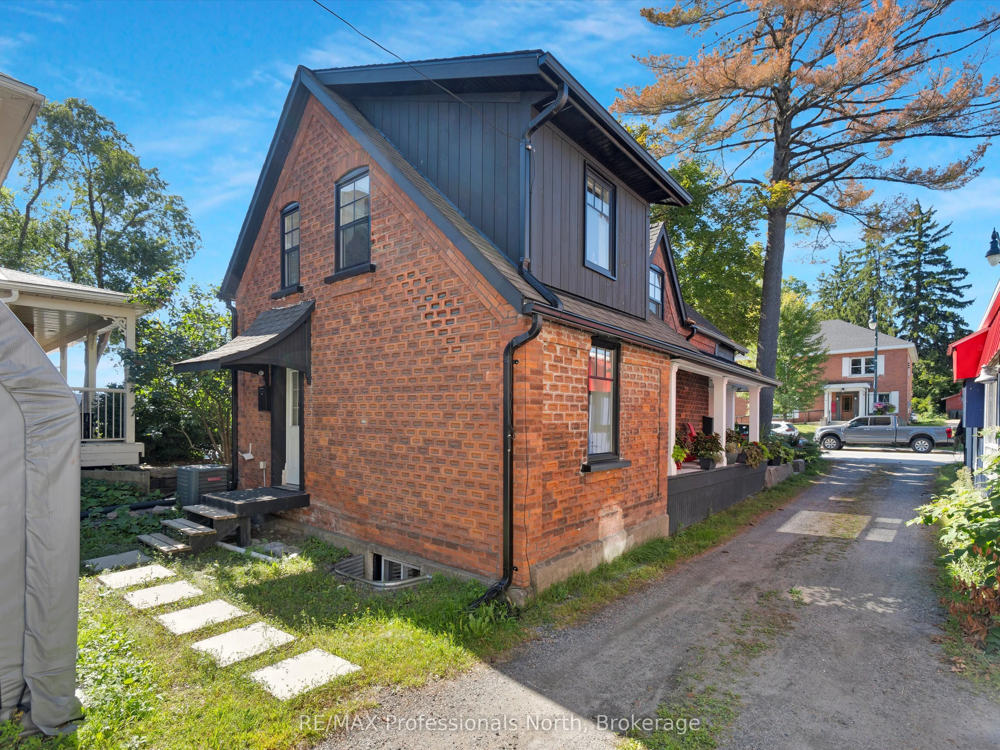 153 Manitoba Street