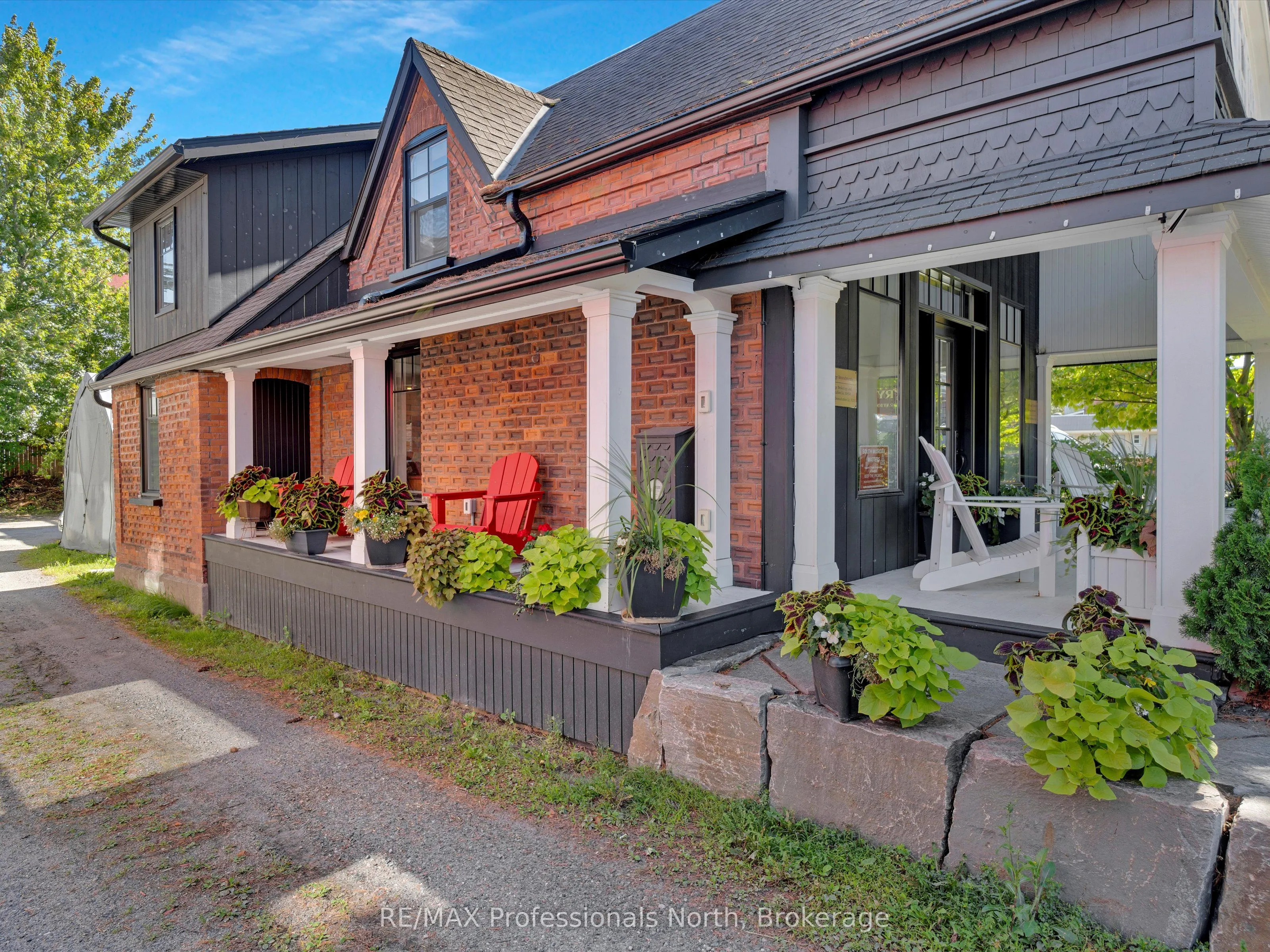 153 Manitoba Street