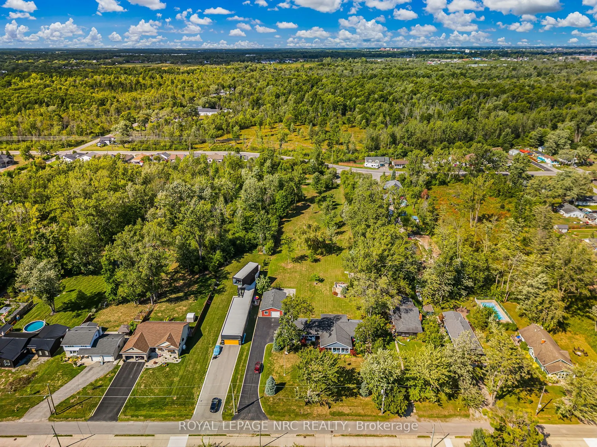 880 Edgemere Road