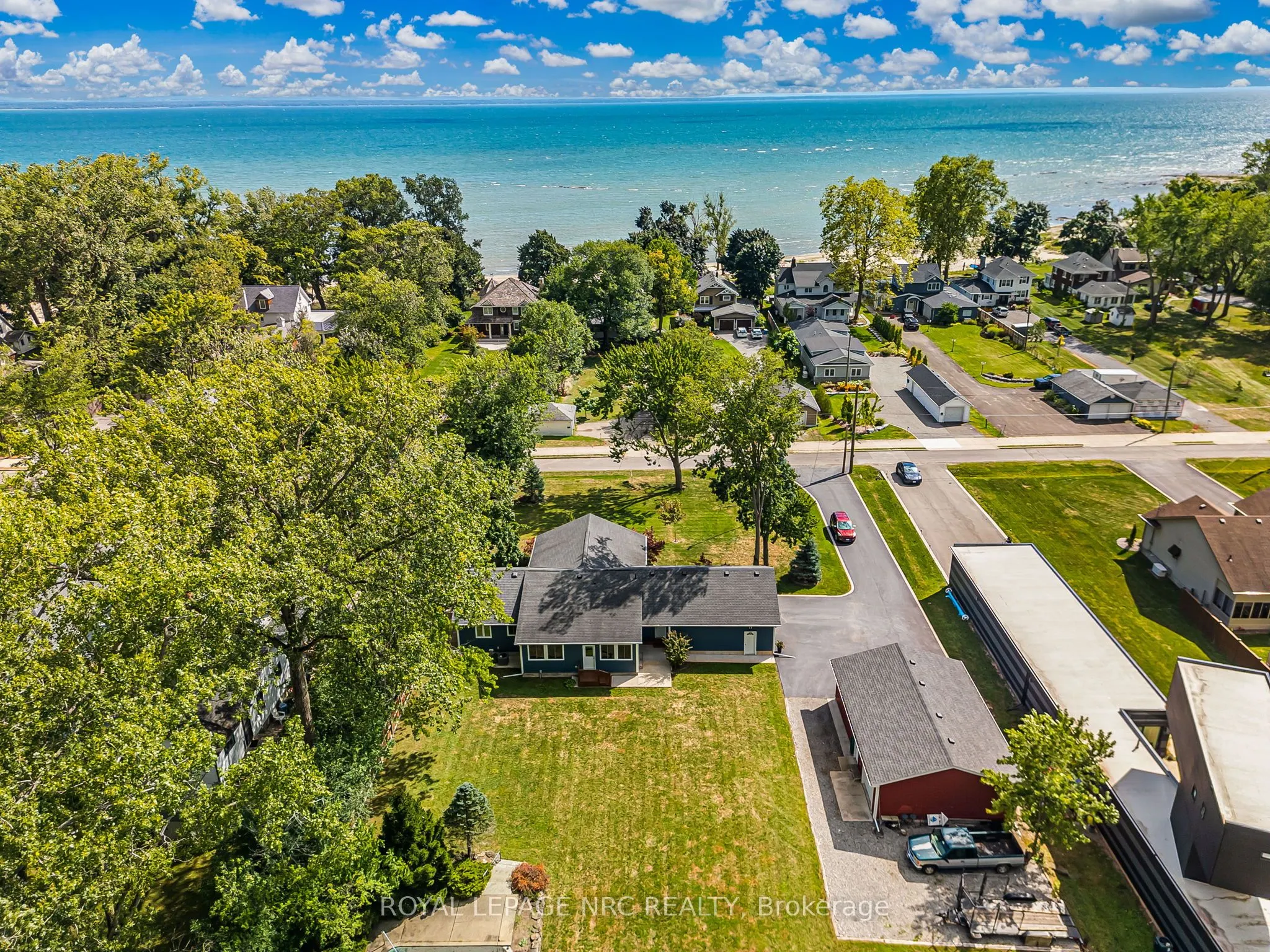 880 Edgemere Road