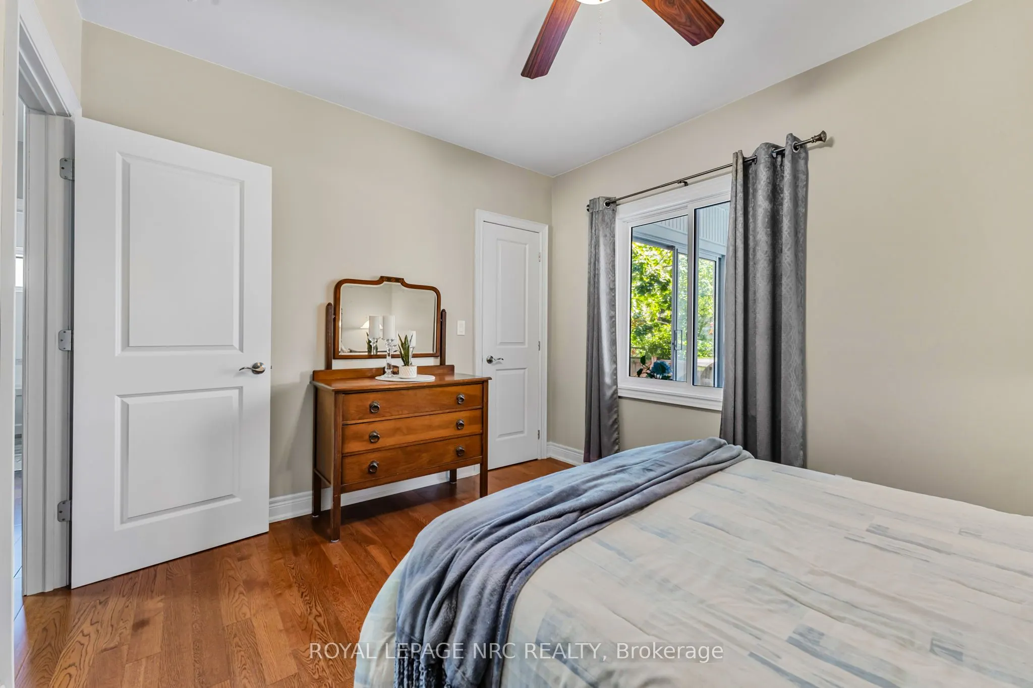 880 Edgemere Road