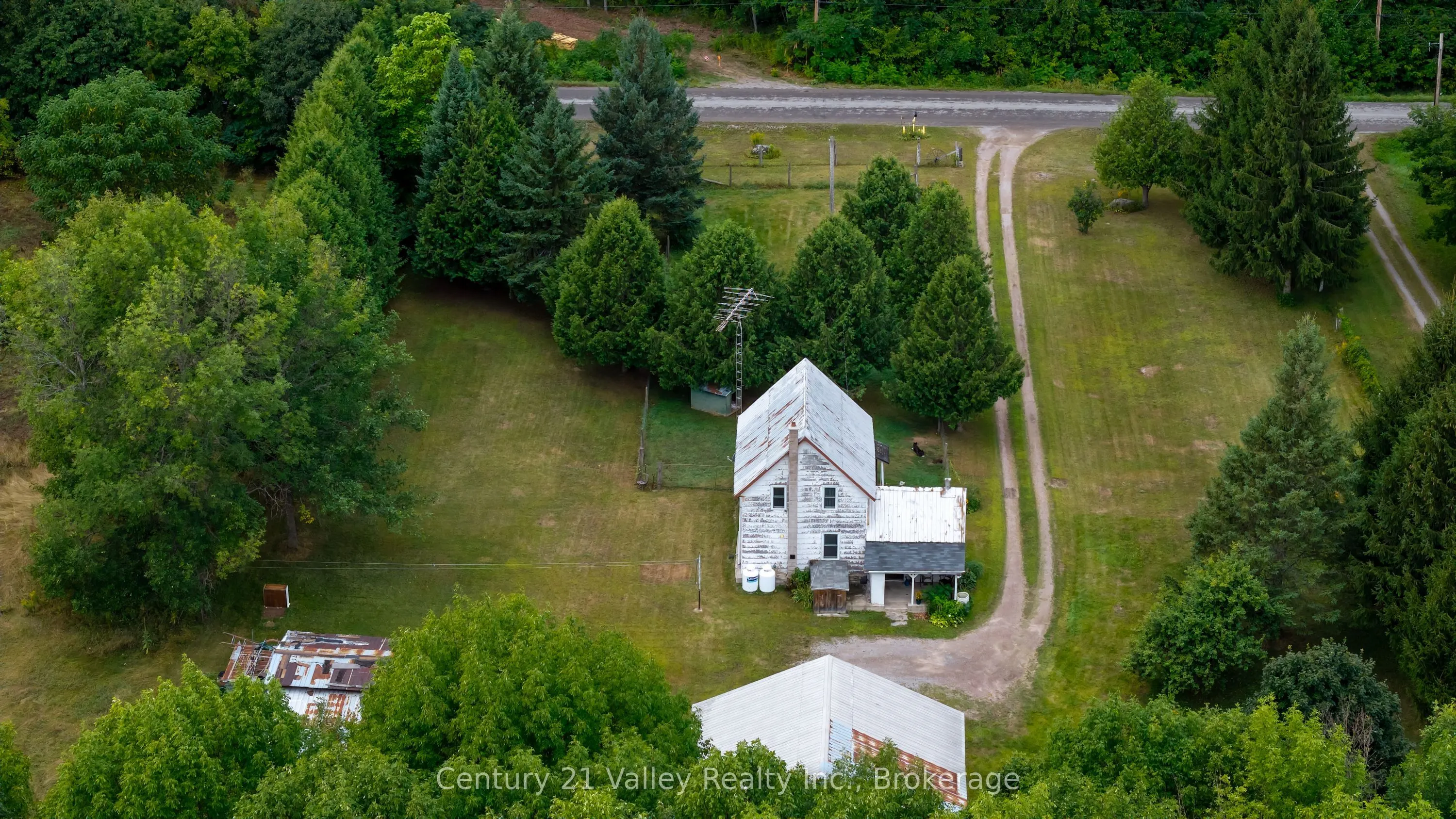 718 Crooked Rapids Road