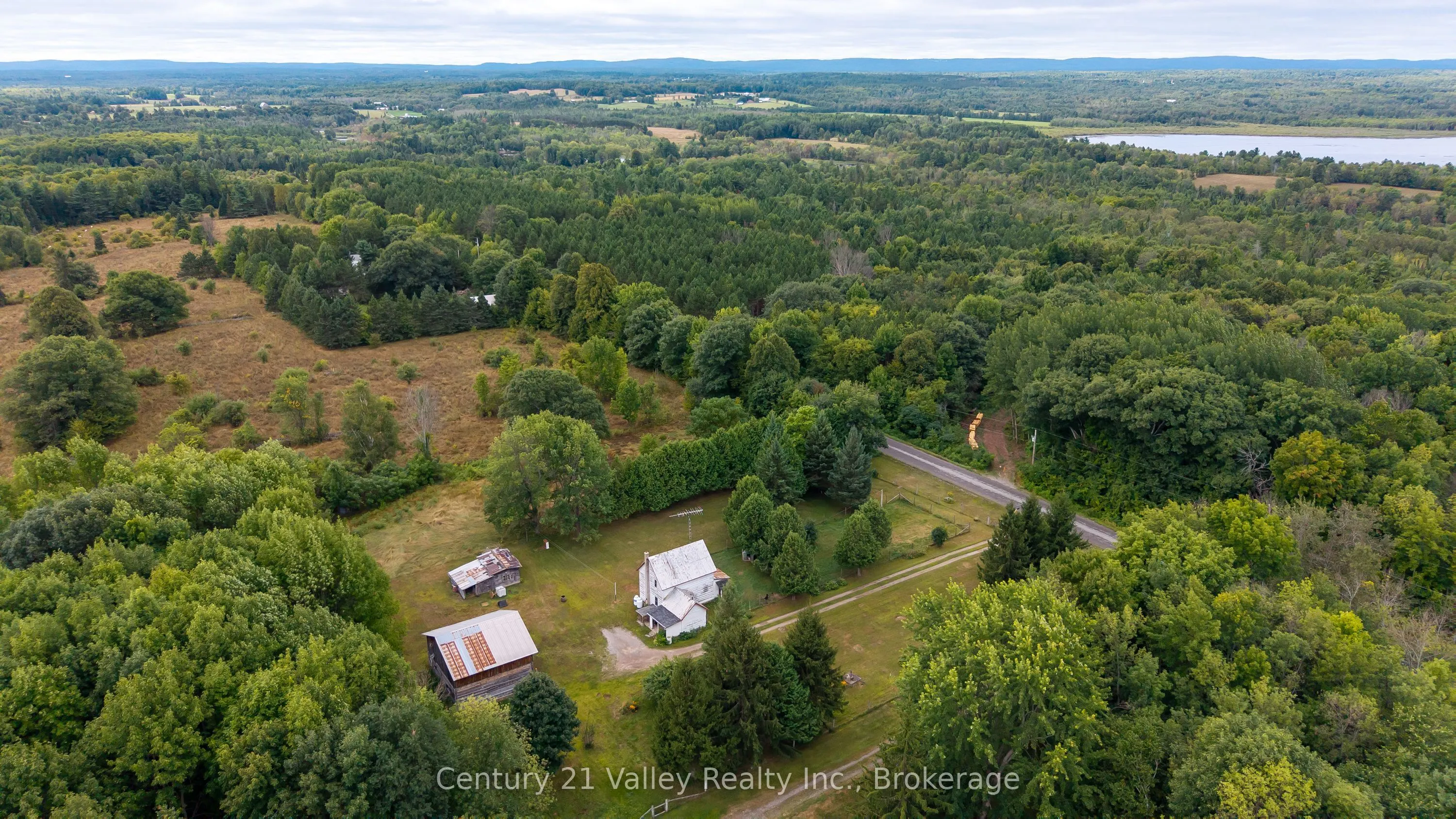 718 Crooked Rapids Road